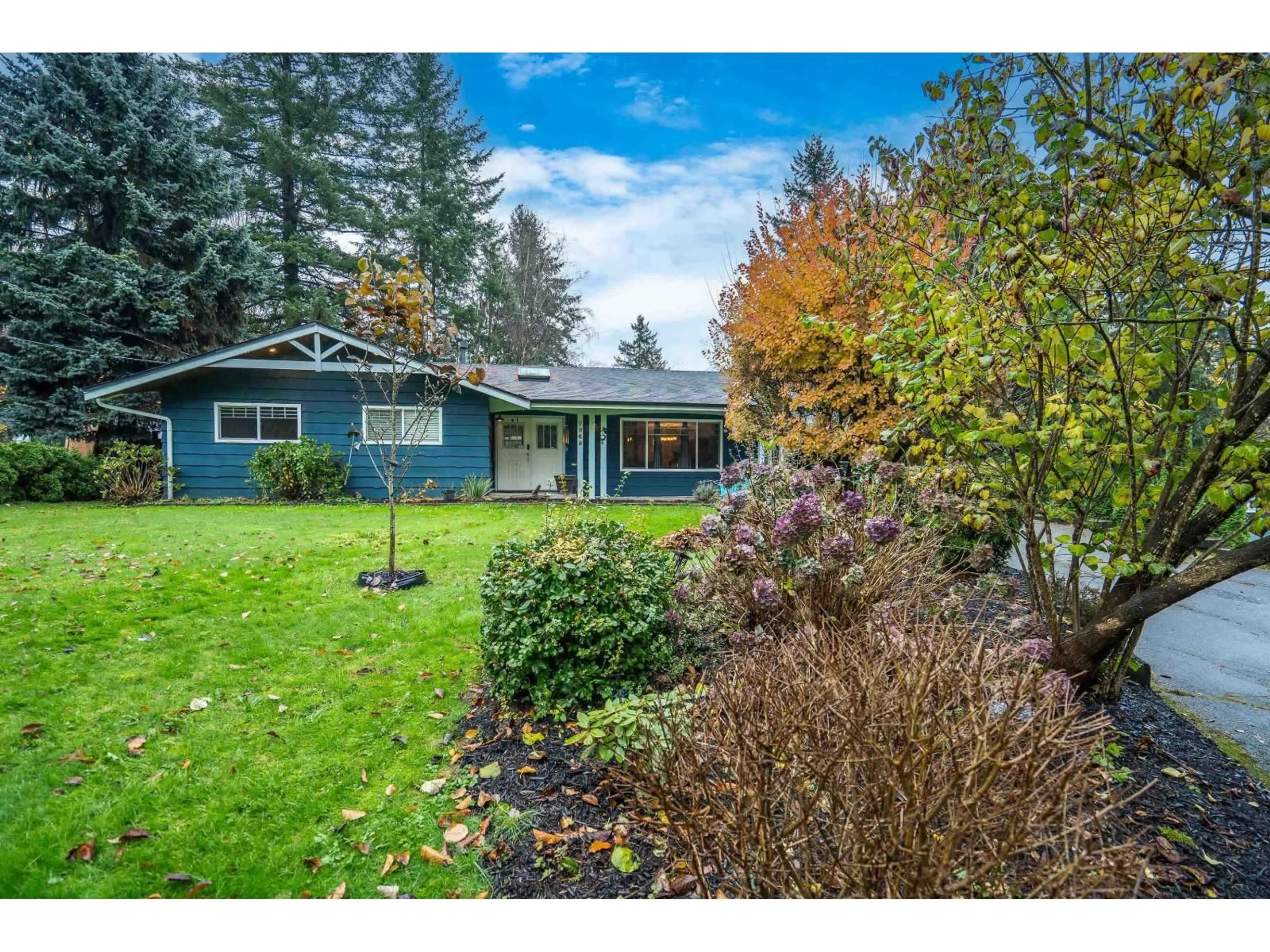 A pic from outside/outdoor area/front of a property/back of a property/a pic from drone, unknown for 7940 TAULBUT STREET, Mission British Columbia V2V3W7