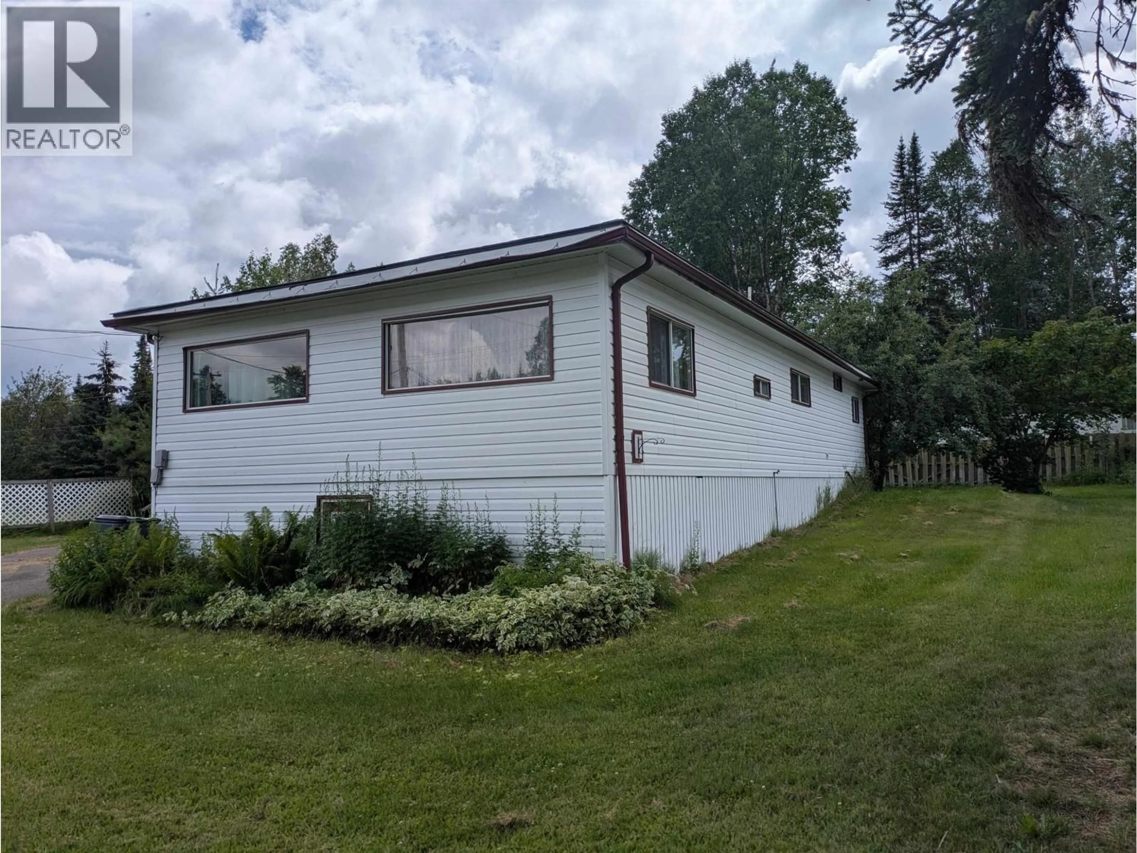 Home with vinyl exterior material, unknown for 4195 KNIGHT CRESCENT, Prince George British Columbia V2K2V9