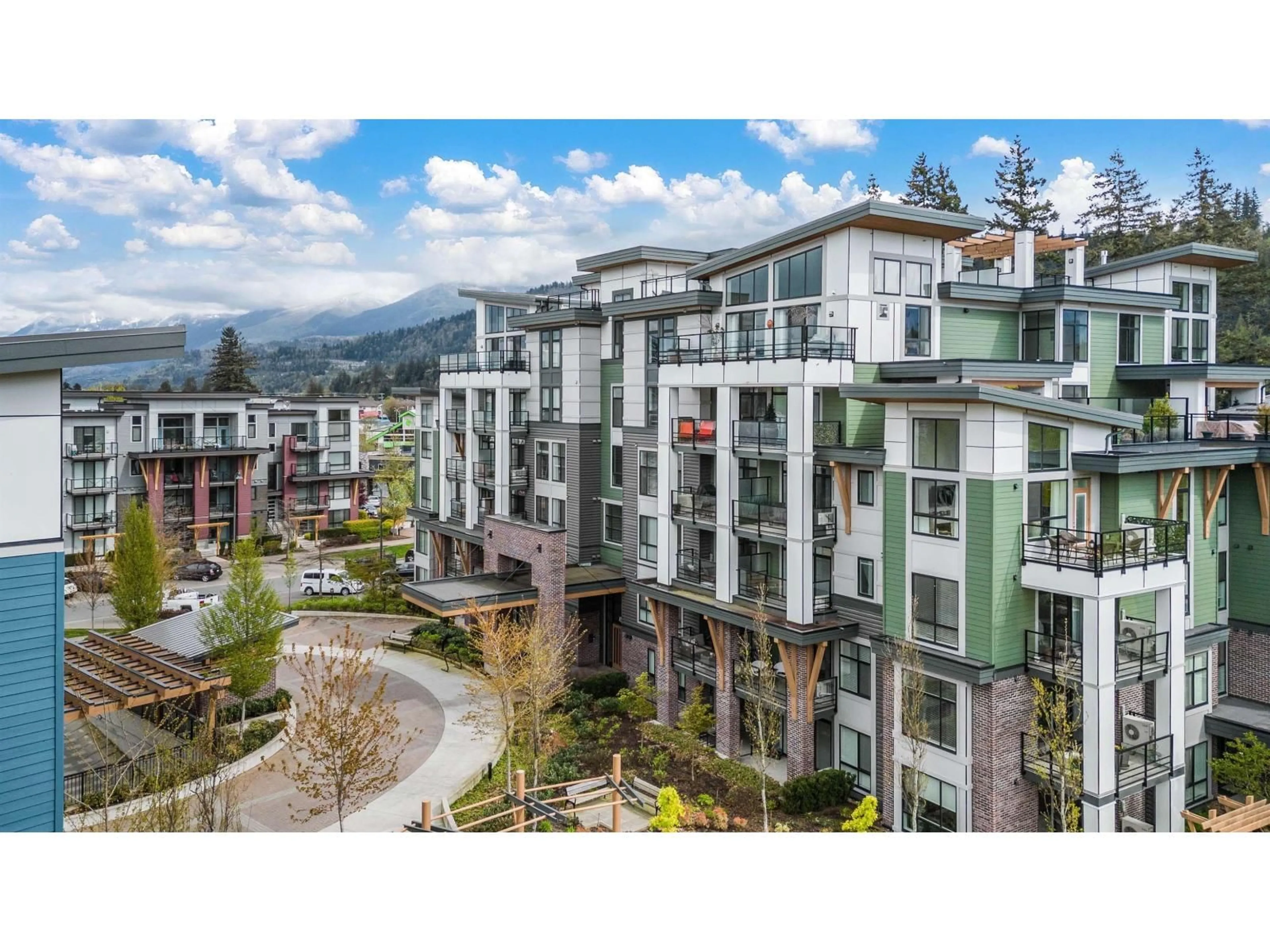 A pic from outside/outdoor area/front of a property/back of a property/a pic from drone, mountain view for 311 - 45510 MARKET WAY, Chilliwack British Columbia V2R6E1