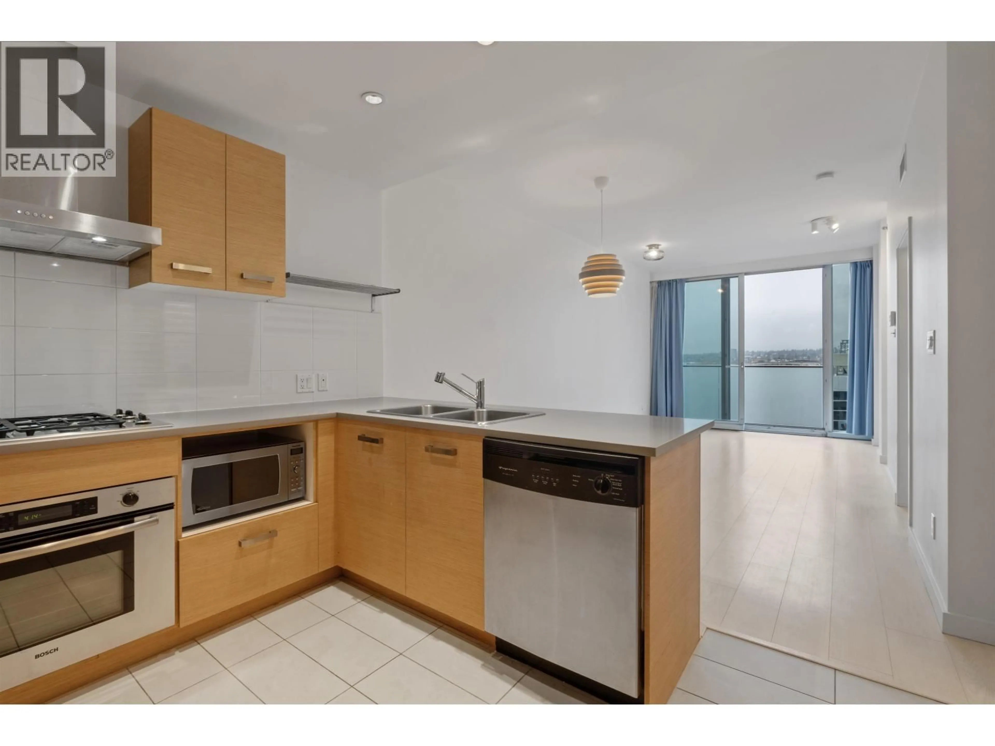 Standard kitchen, unknown for 713 - 8080 CAMBIE ROAD, Richmond British Columbia V6X0C1
