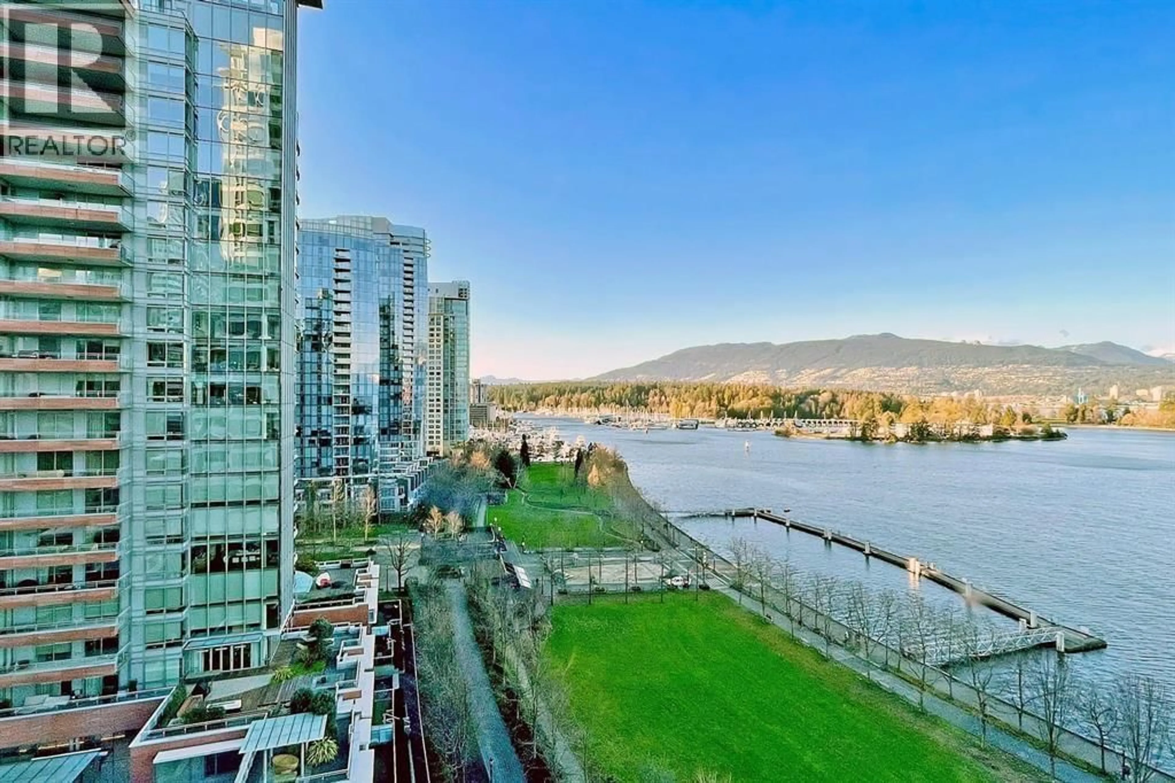 Patio, water/lake/river/ocean view for 1001 - 1139 CORDOVA STREET, Vancouver British Columbia V6C0A1