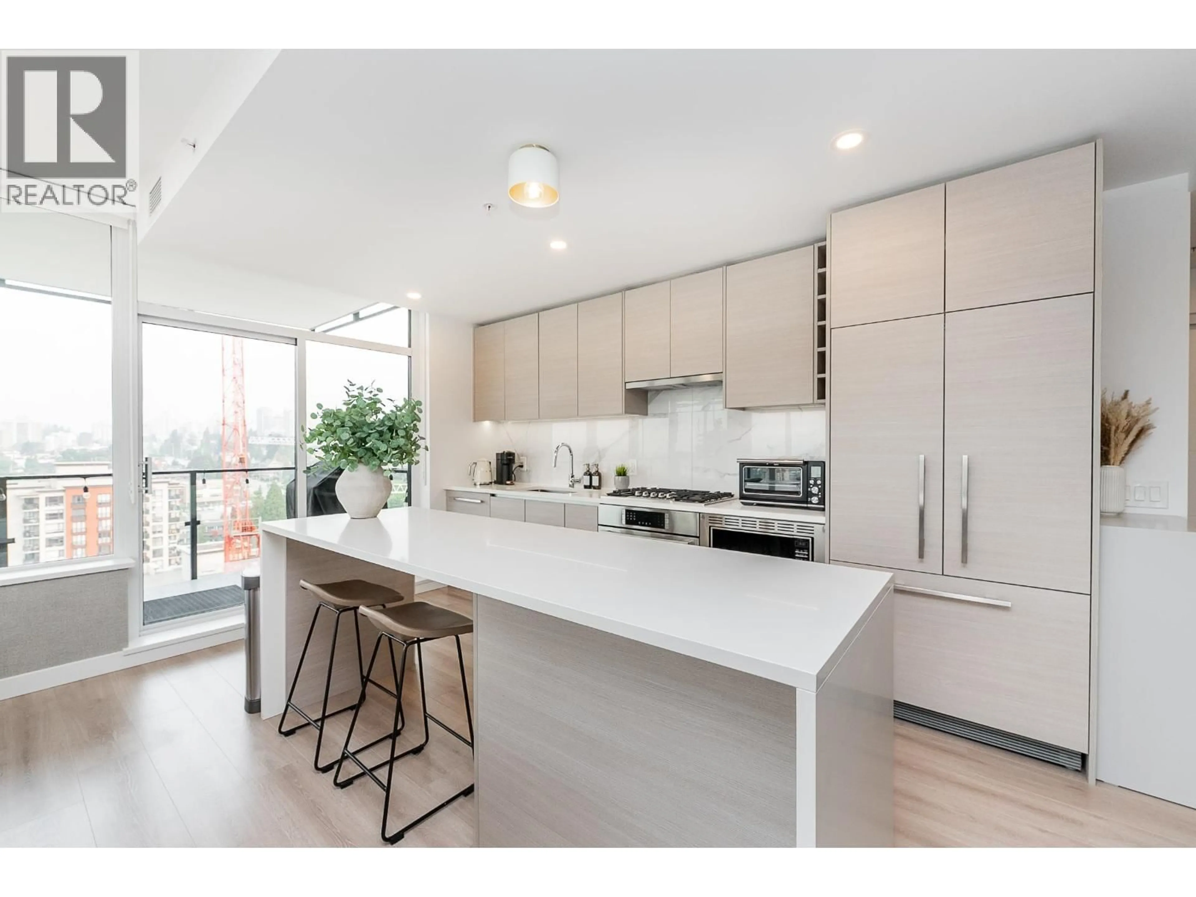 Open concept kitchen, unknown for 2901 - 823 CARNARVON STREET, New Westminster British Columbia V3M0N5