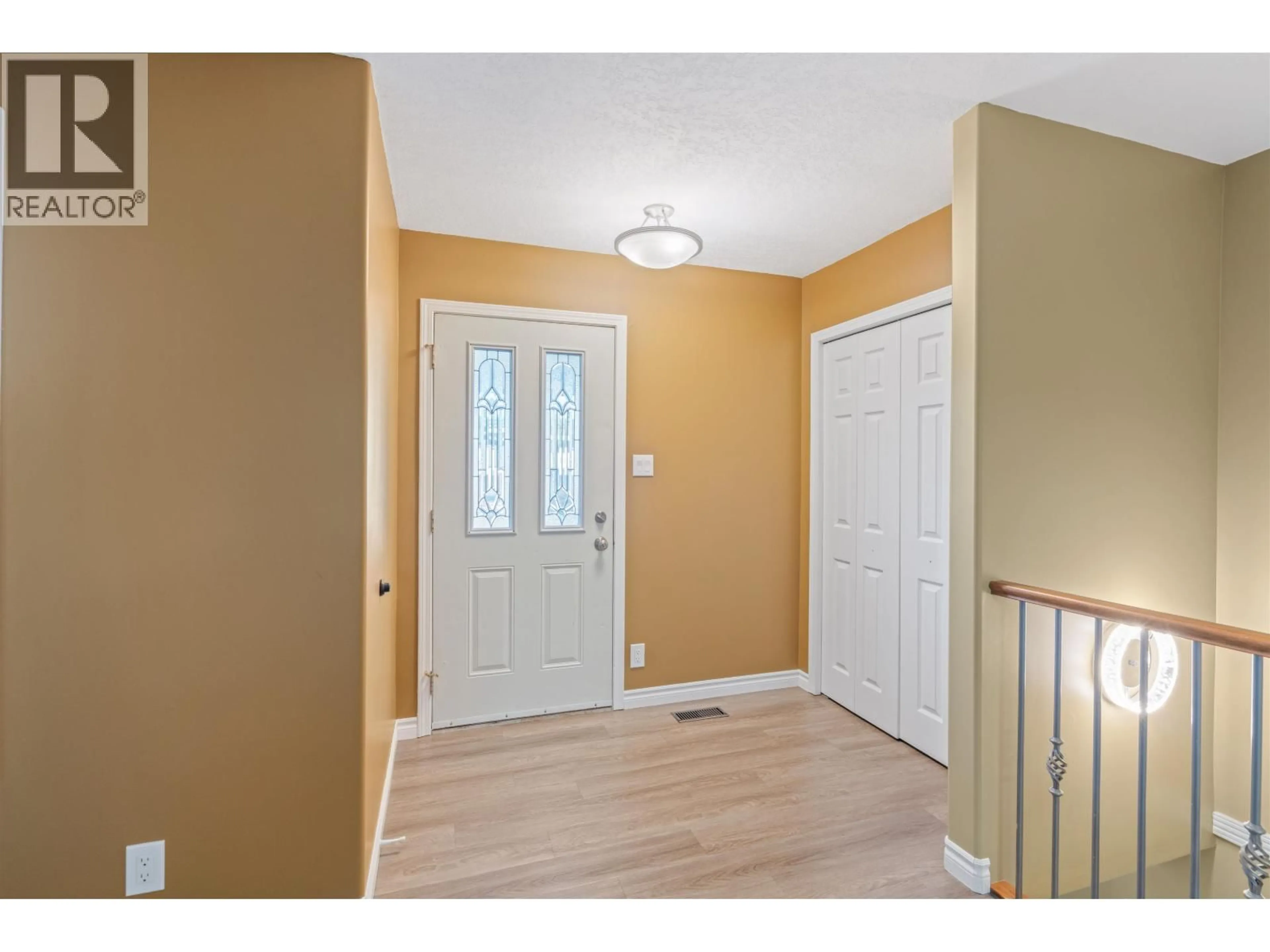 Indoor entryway for 4121 BAKER ROAD, Prince George British Columbia V1H1A4