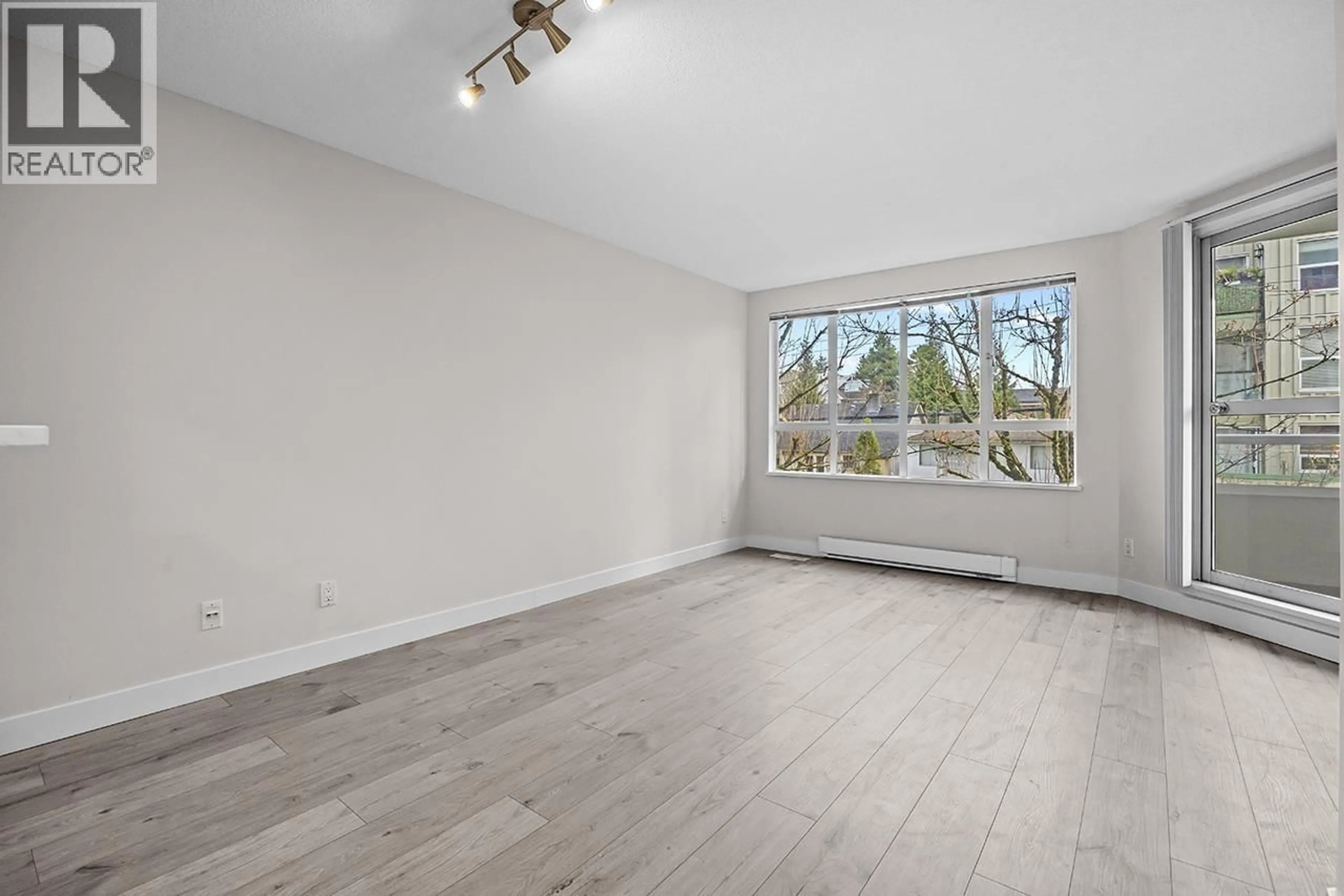 A pic of a room for 311 - 3489 ASCOT PLACE, Vancouver British Columbia V5R6B6