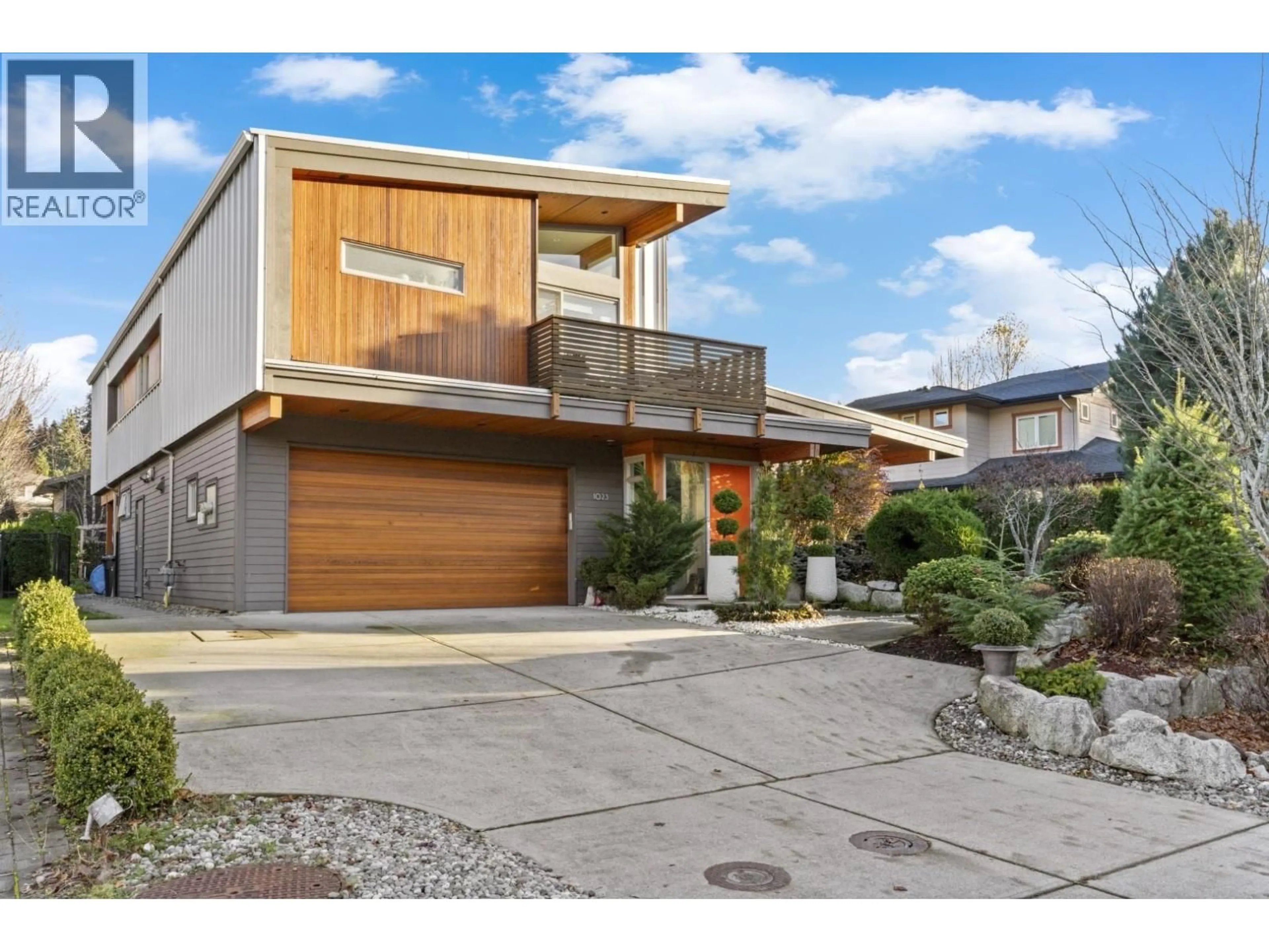 Unknown for 1023 JAY CRESCENT, Squamish British Columbia V8B0P2