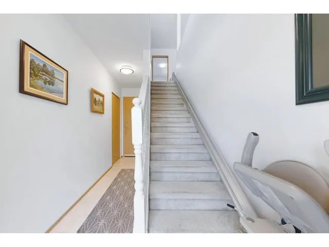 15852 100 AVENUE, Surrey 3