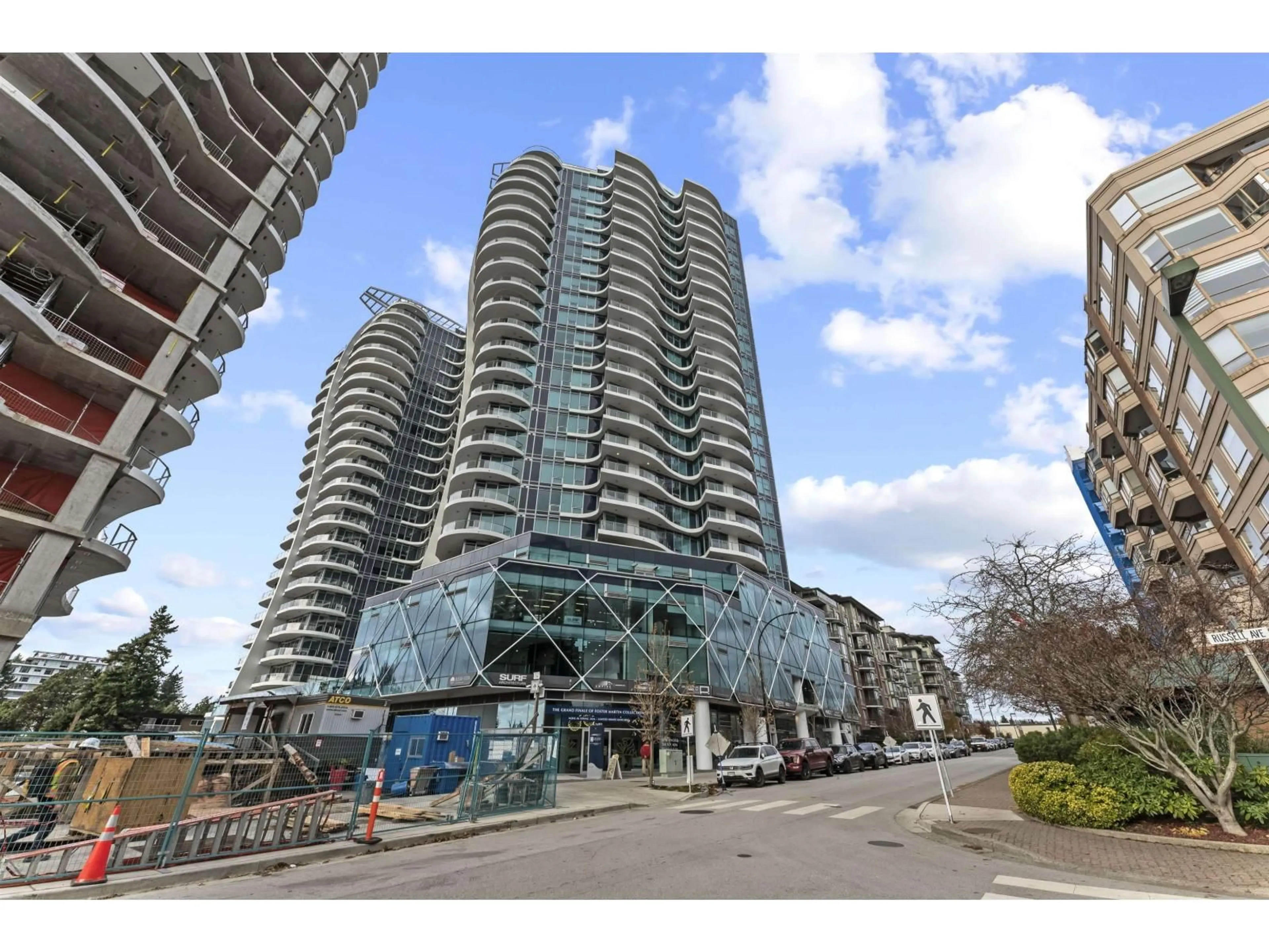 Indoor foyer for 803 - 1501 FOSTER STREET, White Rock British Columbia V4B0C3