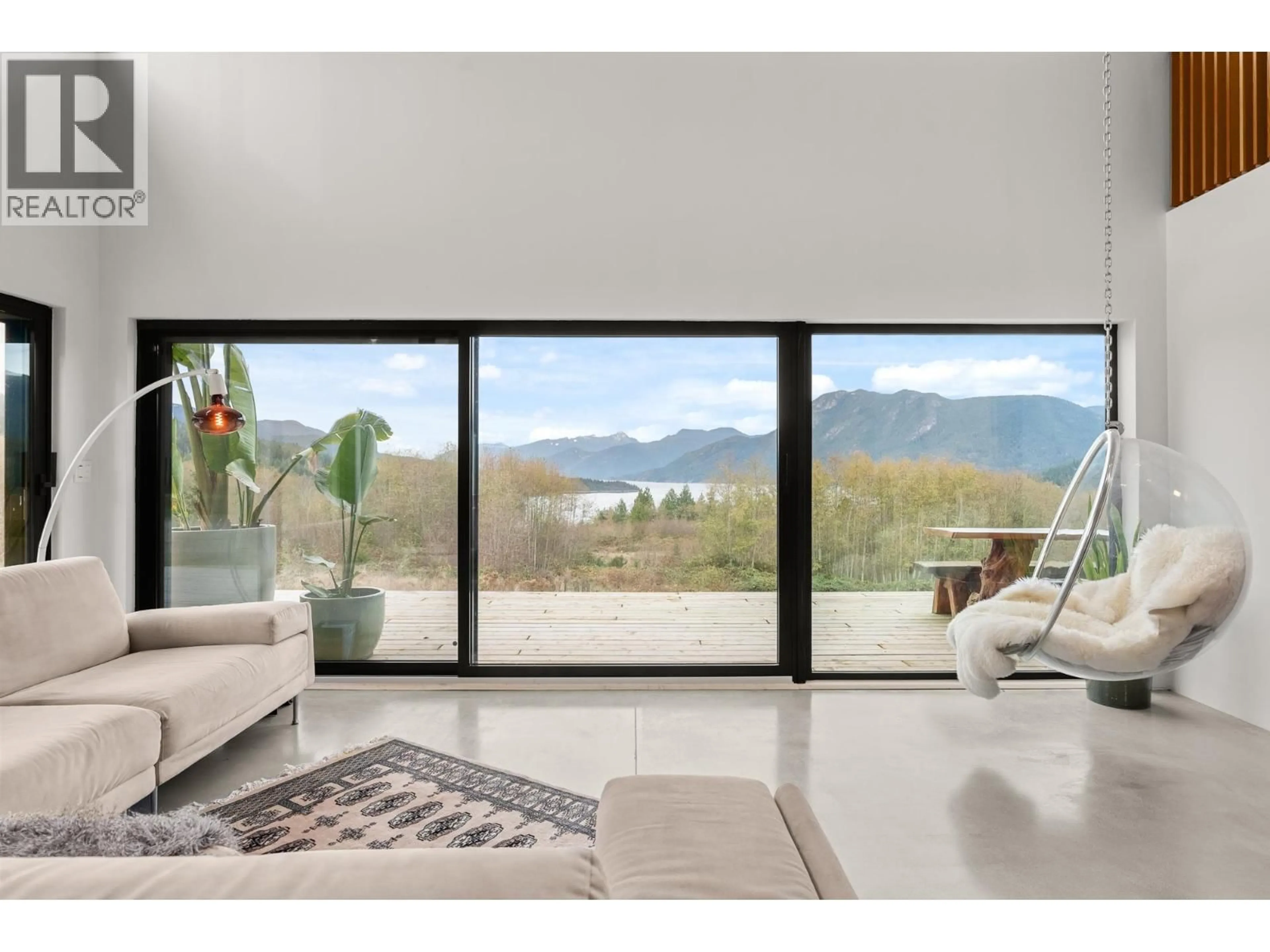 Unknown for 6400 CROWSTON ROAD, Sechelt British Columbia V7Z0L1