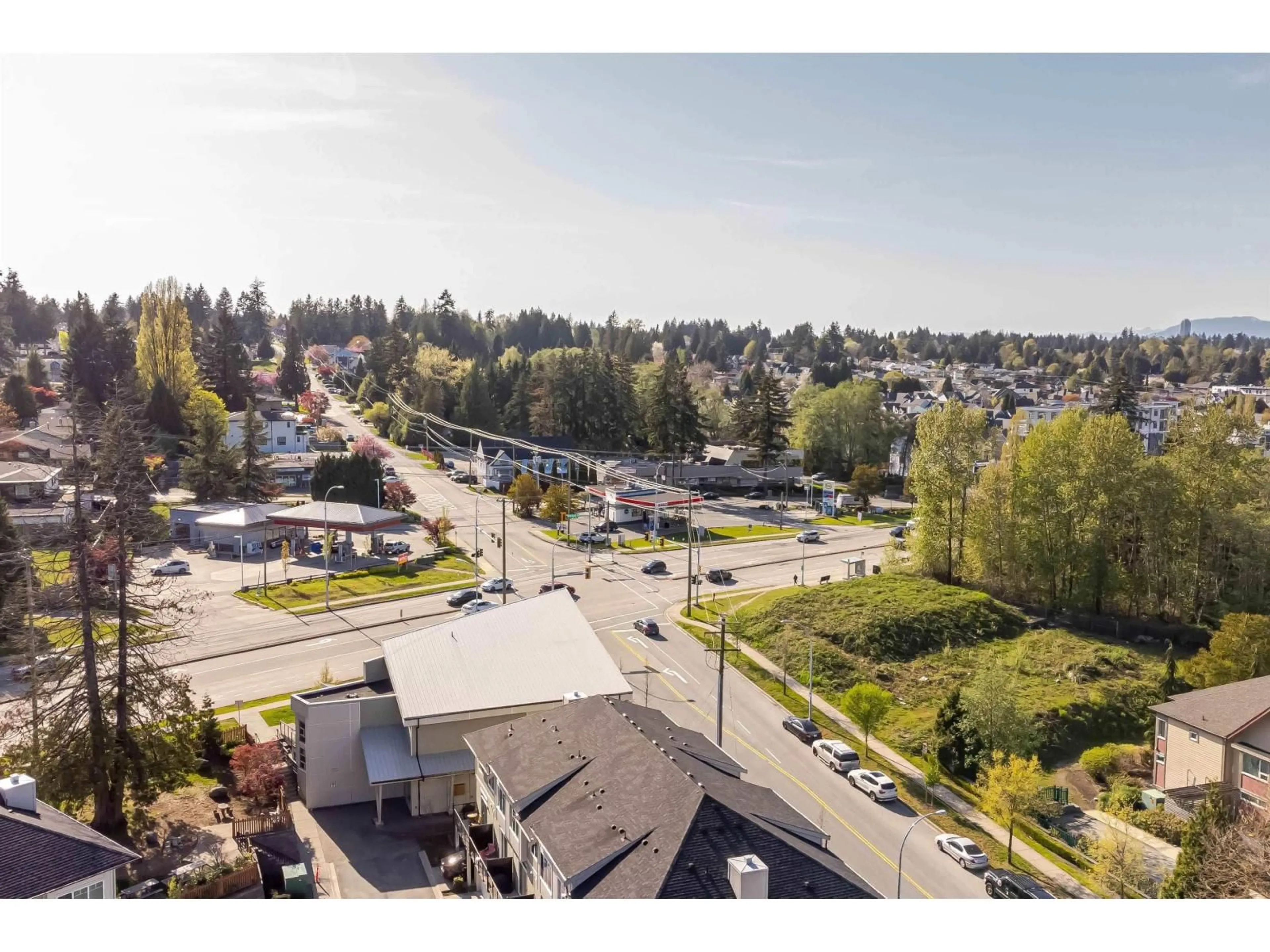 A pic from outside/outdoor area/front of a property/back of a property/a pic from drone, unknown for 5 - 13670 62 AVENUE, Surrey British Columbia V3X0H6