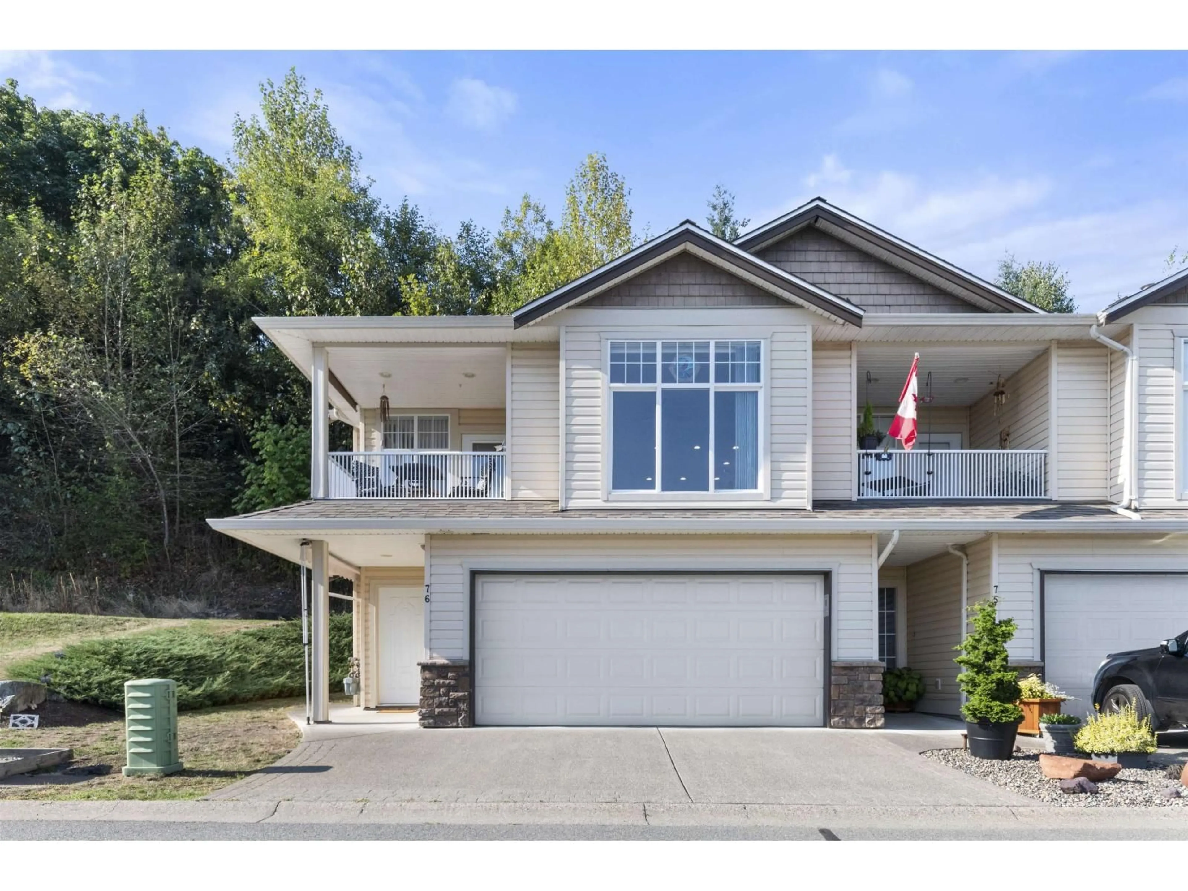 Home with vinyl exterior material, street for 76 - 8590 SUNRISE DRIVE, Chilliwack British Columbia V2R3Z4