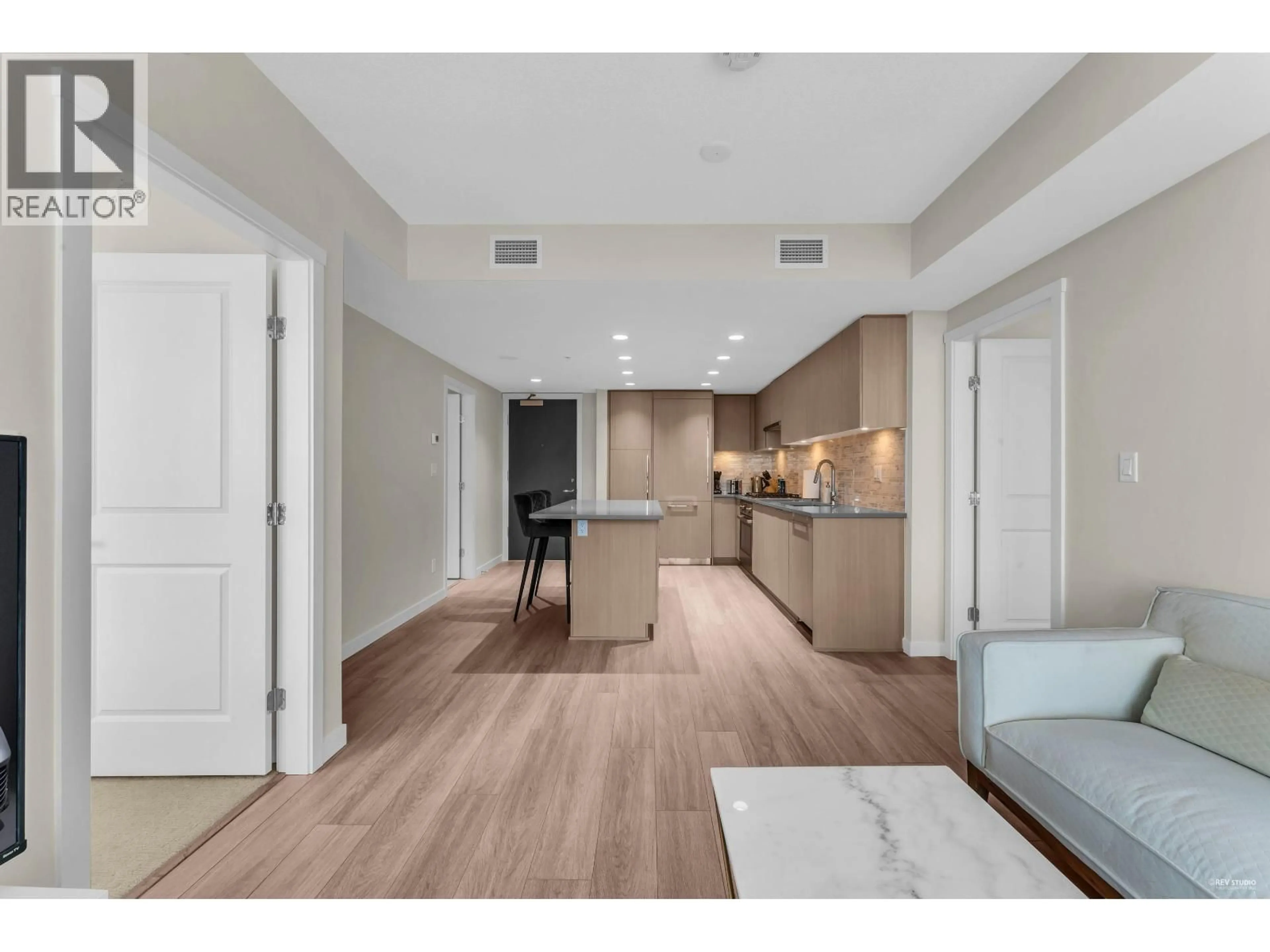 Unknown for 3504 - 1182 WESTWOOD STREET, Coquitlam British Columbia V3B0T9