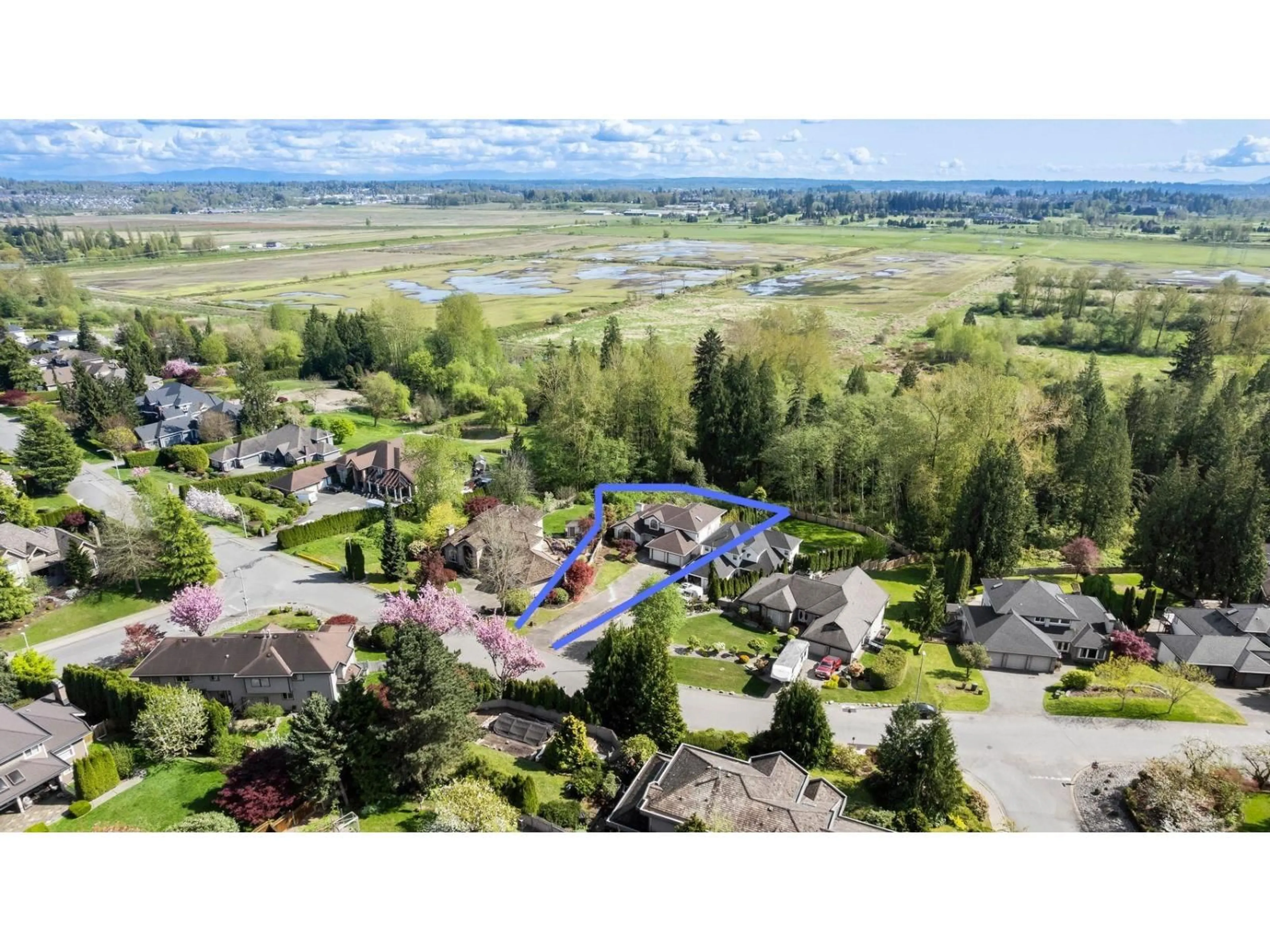 A pic from outside/outdoor area/front of a property/back of a property/a pic from drone, mountain view for 16374 77 AVENUE, Surrey British Columbia V4N0K9