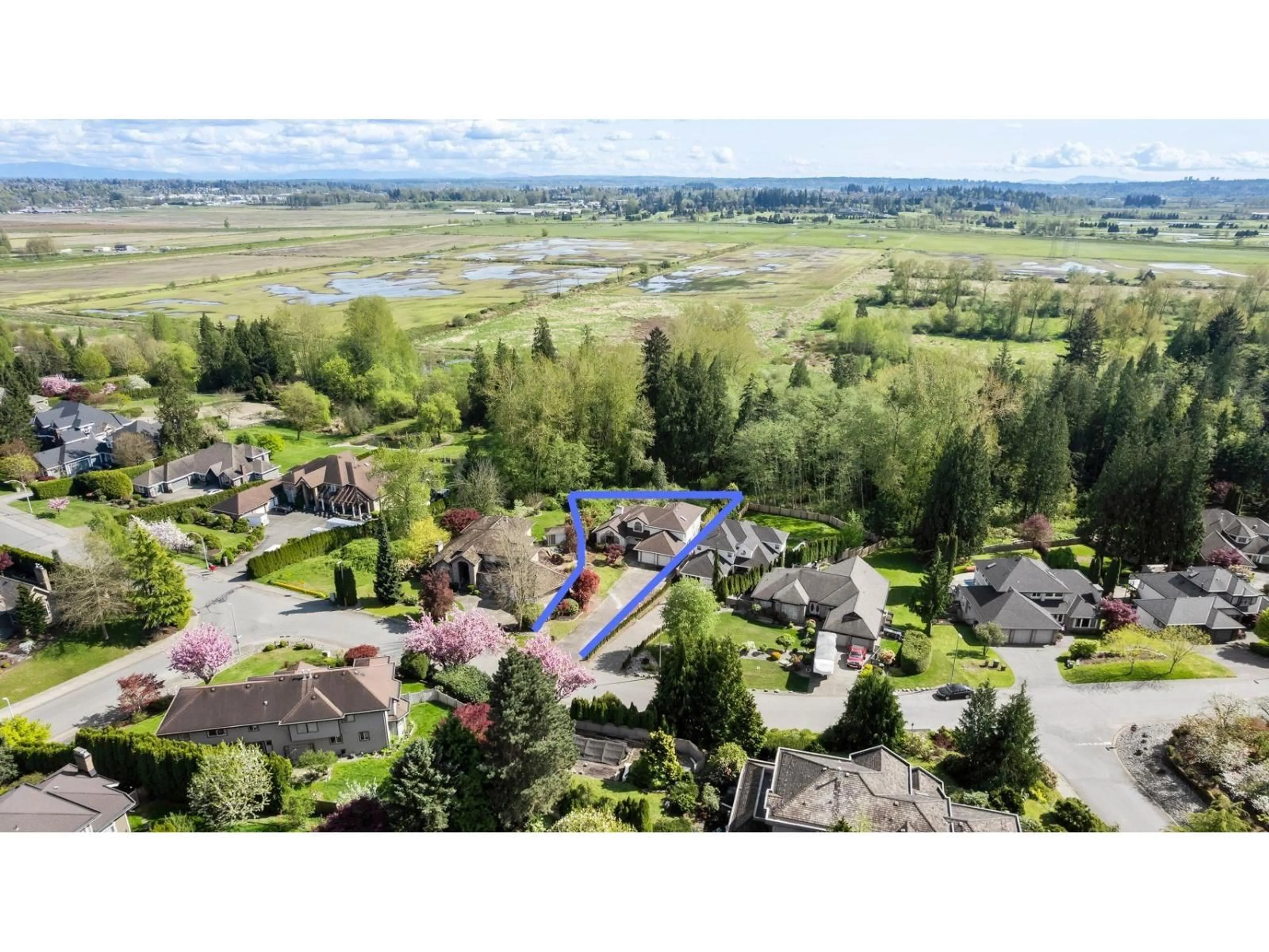 A pic from outside/outdoor area/front of a property/back of a property/a pic from drone, mountain view for 16374 77 AVENUE, Surrey British Columbia V4N0K9