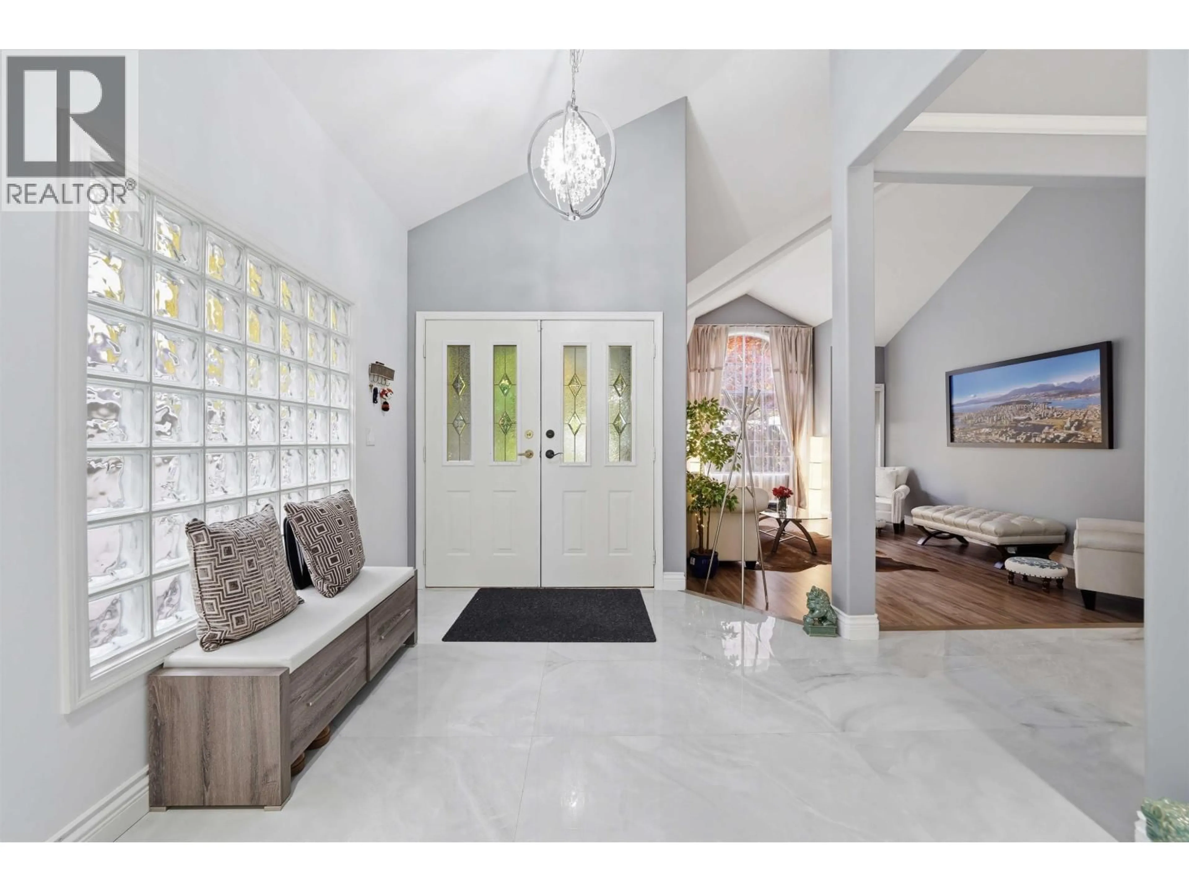 Indoor entryway for 2773 NADINA DRIVE, Coquitlam British Columbia V3C6A5