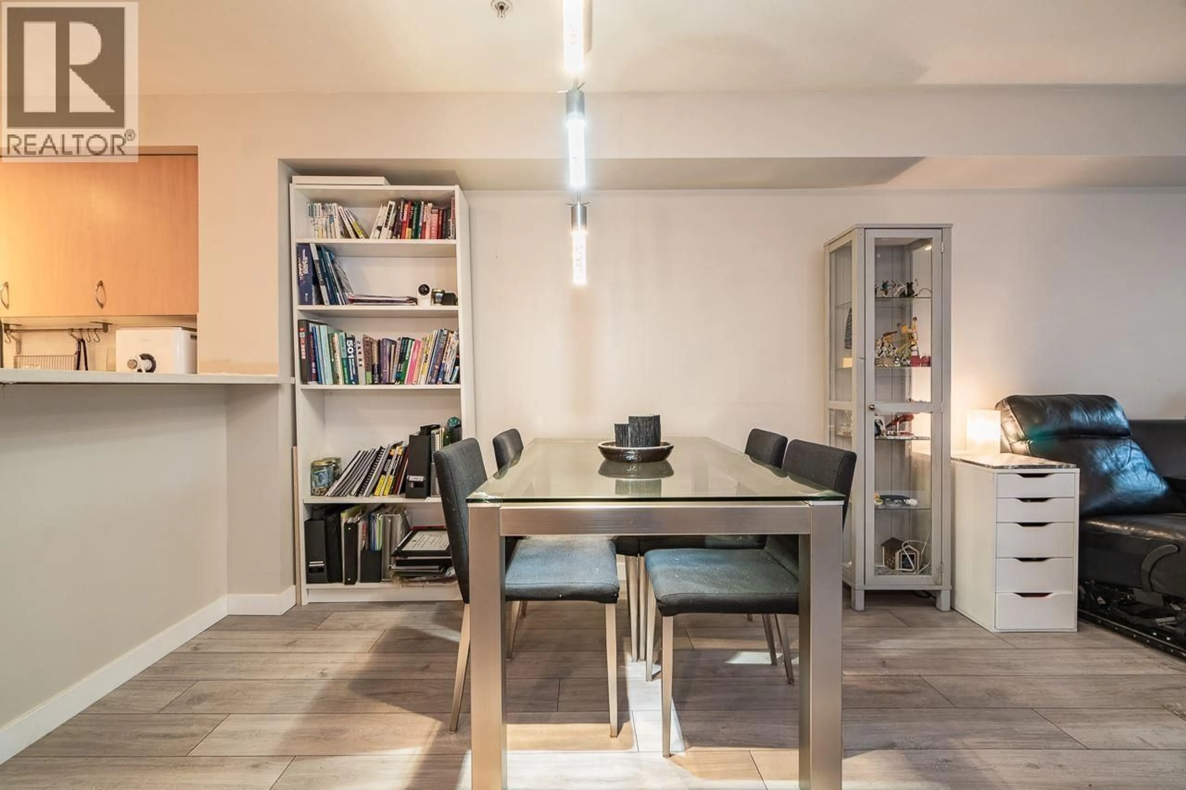 Dining room, wood/laminate floor for 116 - 9283 GOVERNMENT STREET, Burnaby British Columbia V3N0A5