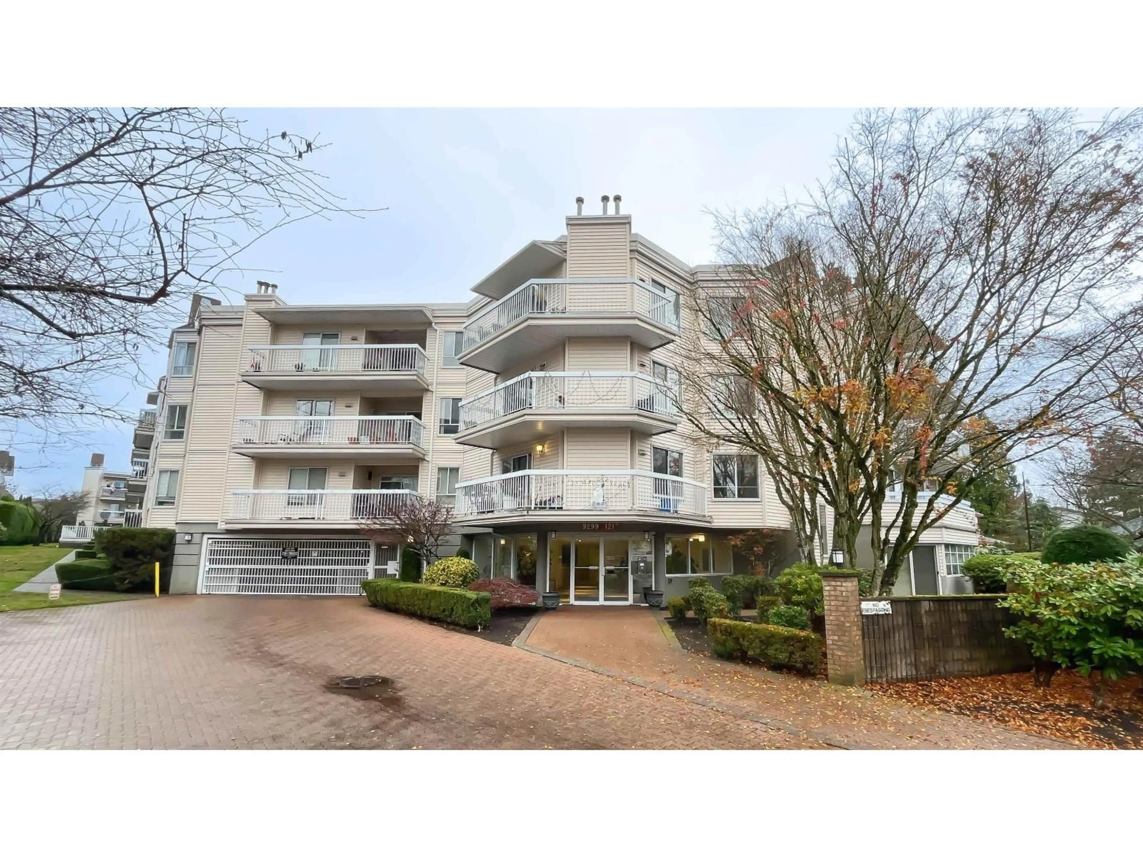 Unknown for 305 - 9299 121 STREET, Surrey British Columbia V3V7X8