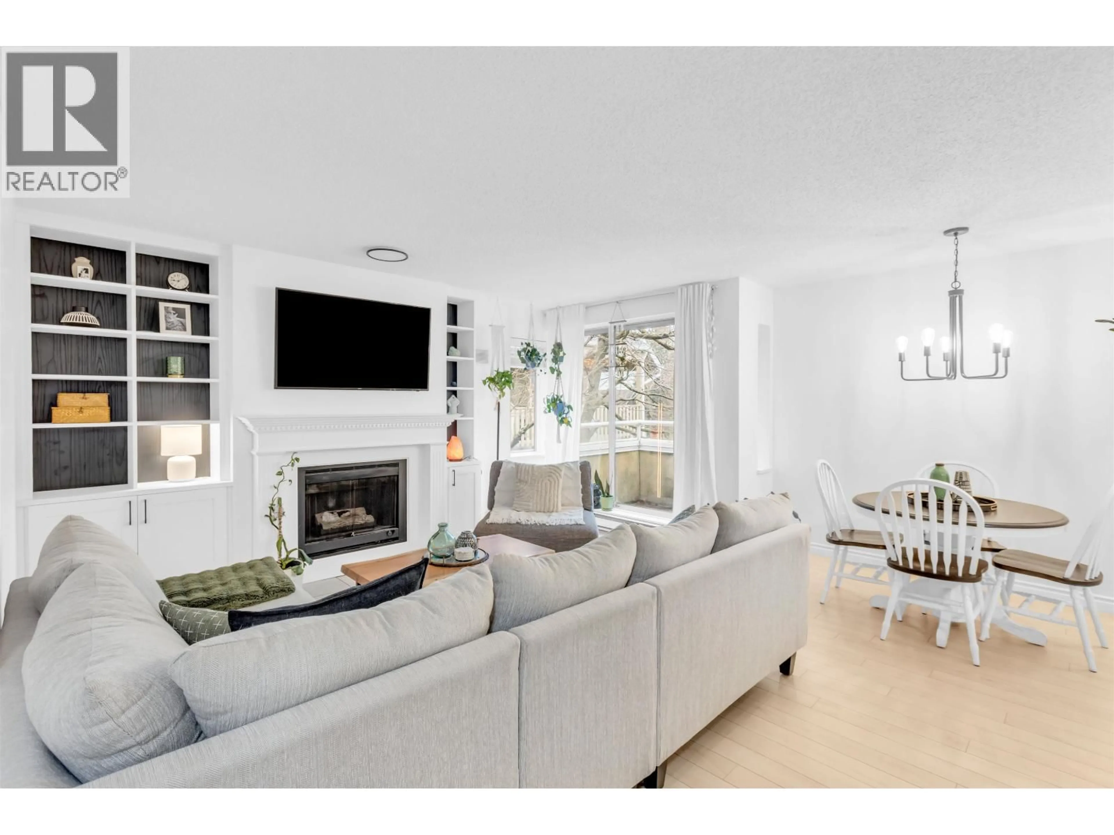 Living room with furniture, unknown for 316 - 1890 6TH AVENUE, Vancouver British Columbia V6J1R6