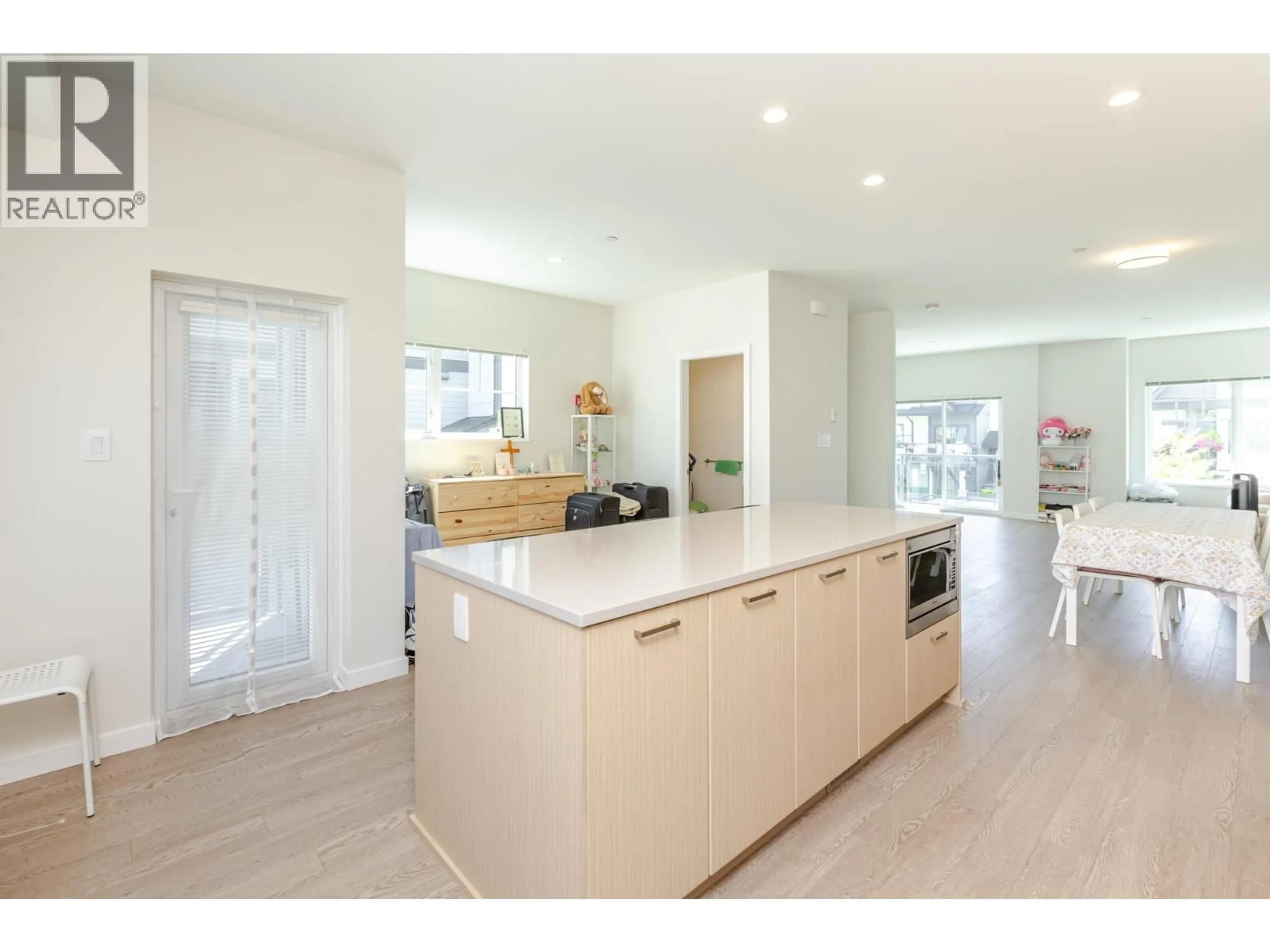 Open concept kitchen, unknown for 50 - 19451 SUTTON AVENUE, Pitt Meadows British Columbia V3Y0G6