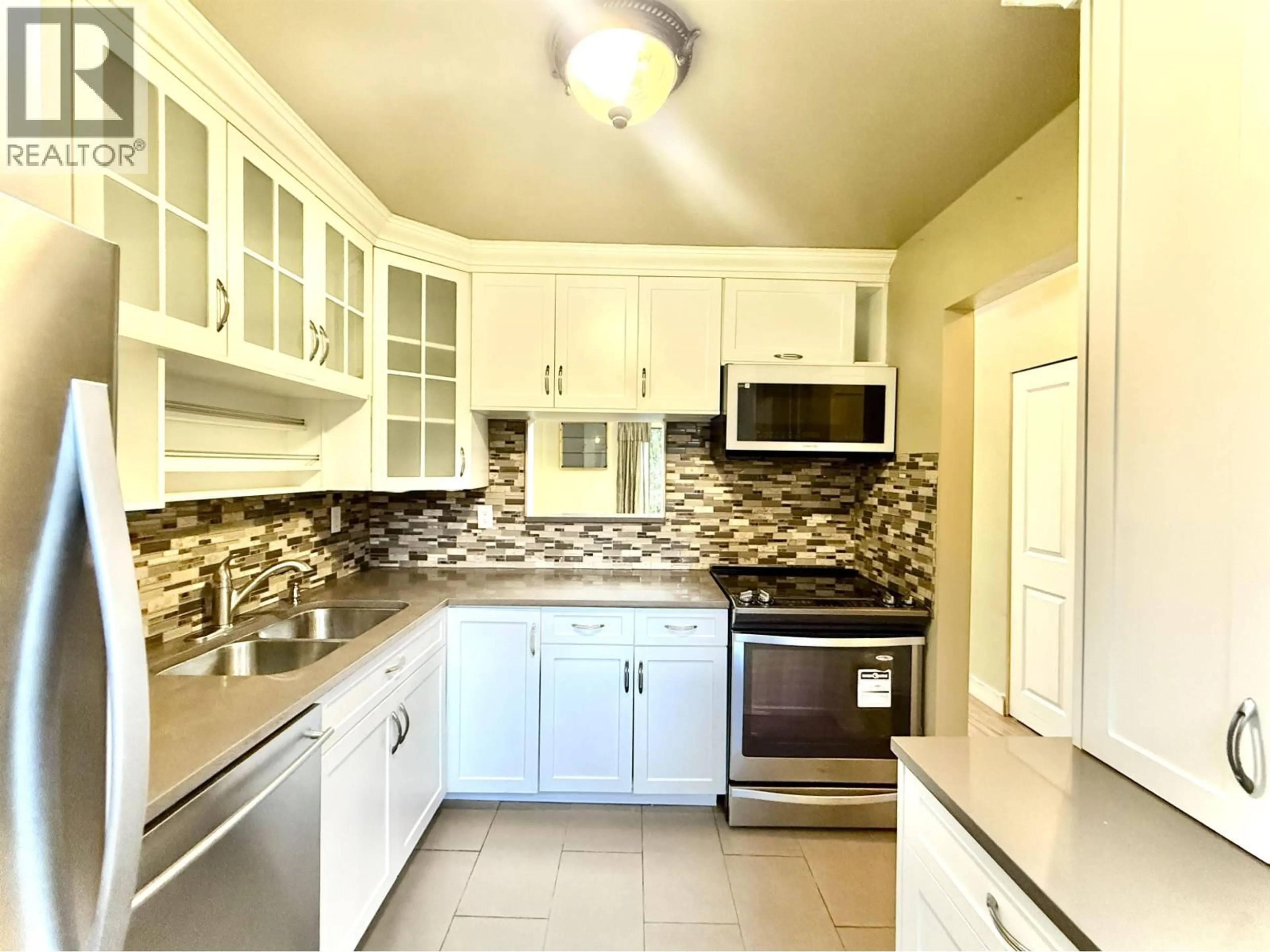 Standard kitchen, ceramic/tile floor for 111 - 2915 NORMAN AVENUE, Coquitlam British Columbia V3C4H8