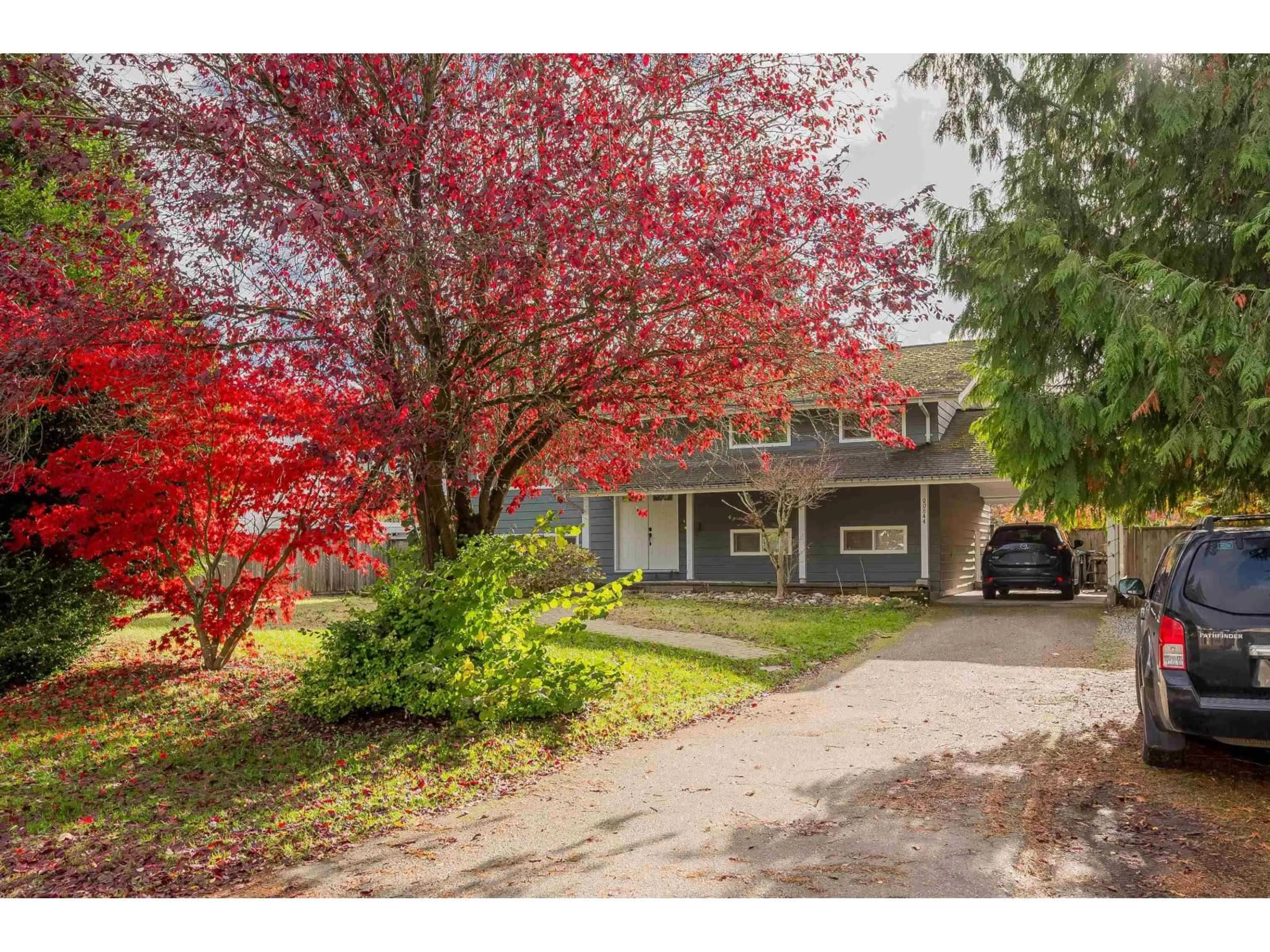 A pic from outside/outdoor area/front of a property/back of a property/a pic from drone, street for 20844 45A AVENUE, Langley British Columbia V3A3G5