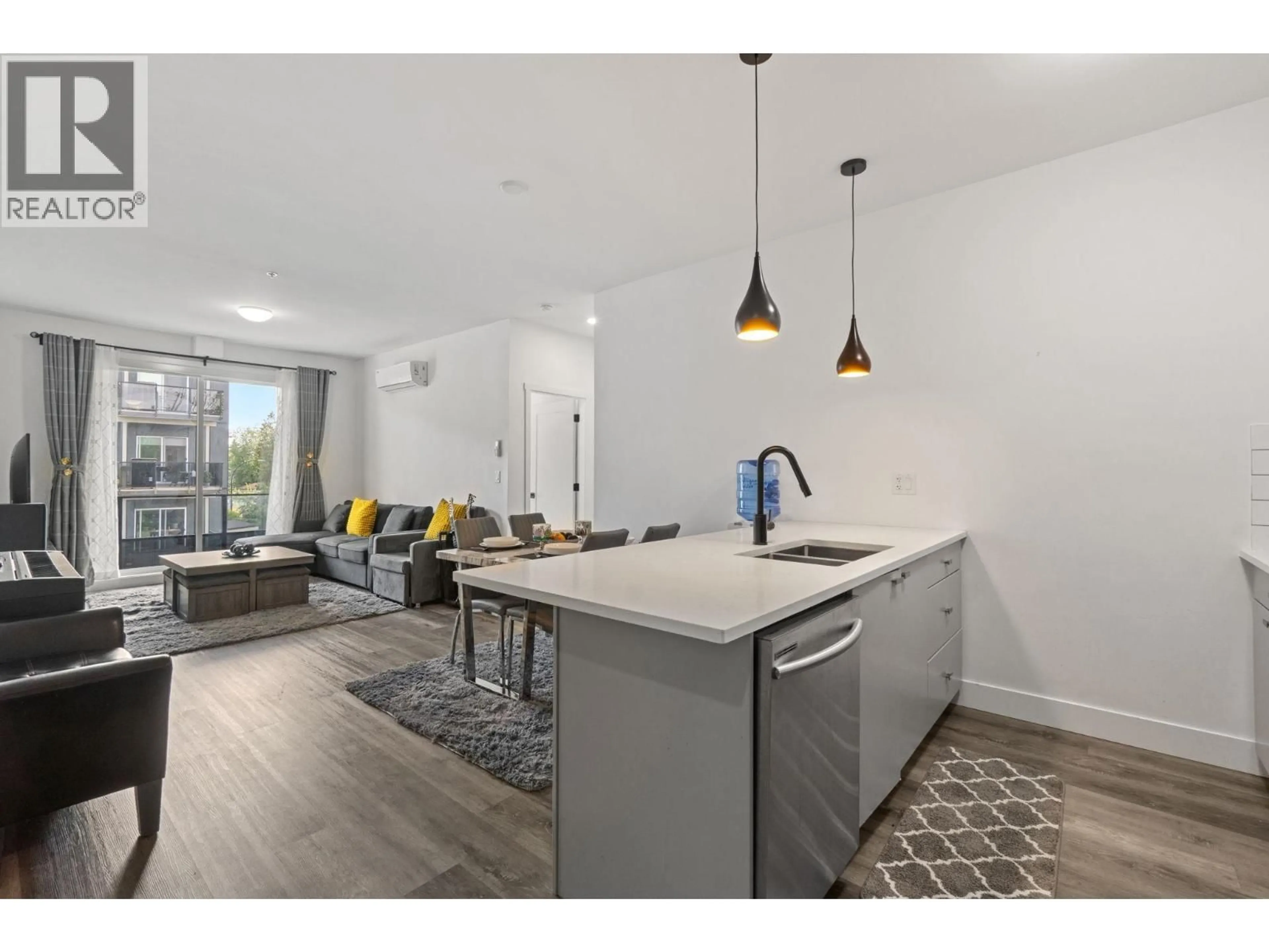 Open concept kitchen, unknown for PH14 - 12320 222 STREET, Maple Ridge British Columbia V2X4K8