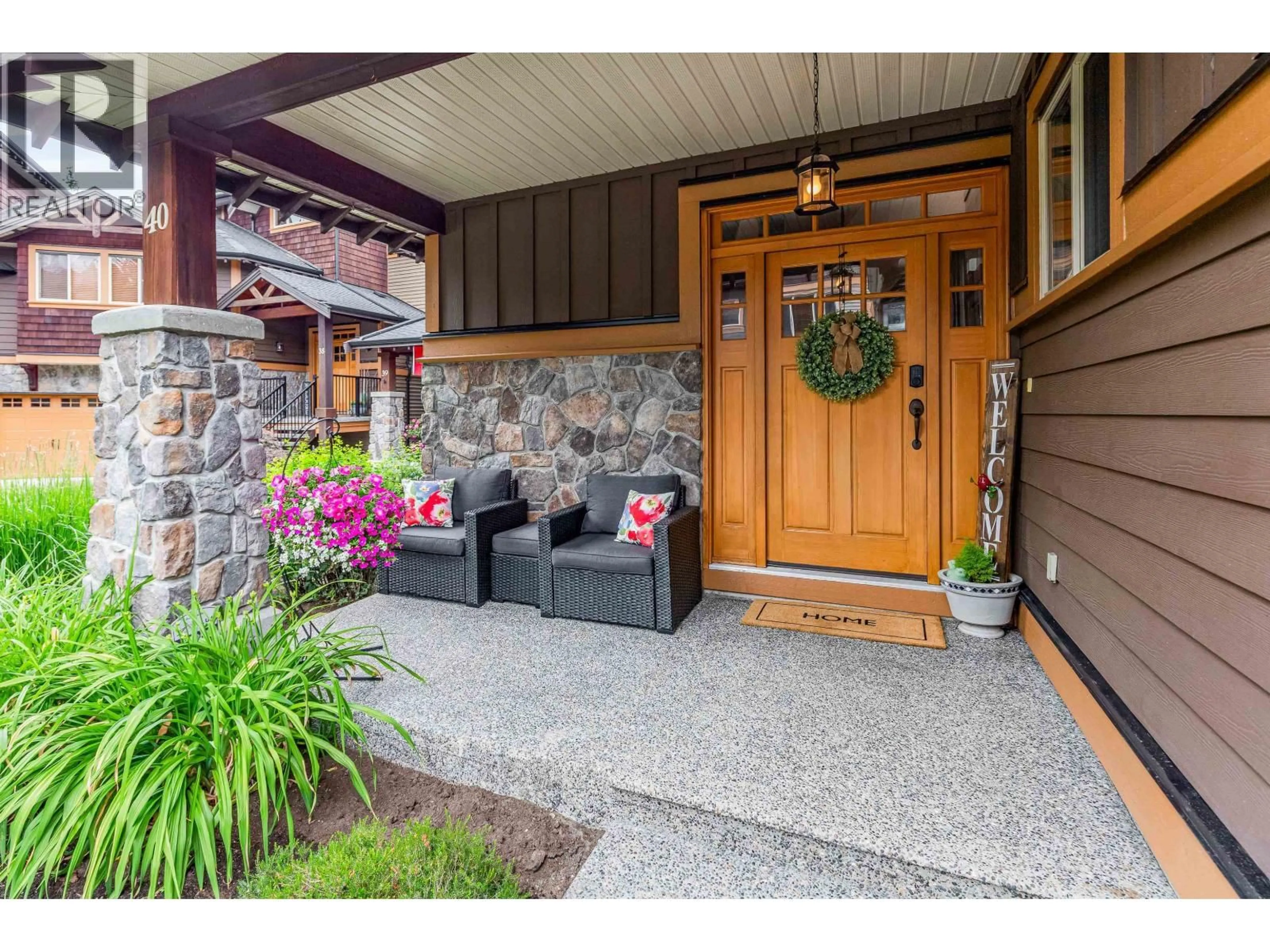 Indoor entryway for 40 - 24185 106B AVENUE, Maple Ridge British Columbia V2W0C5