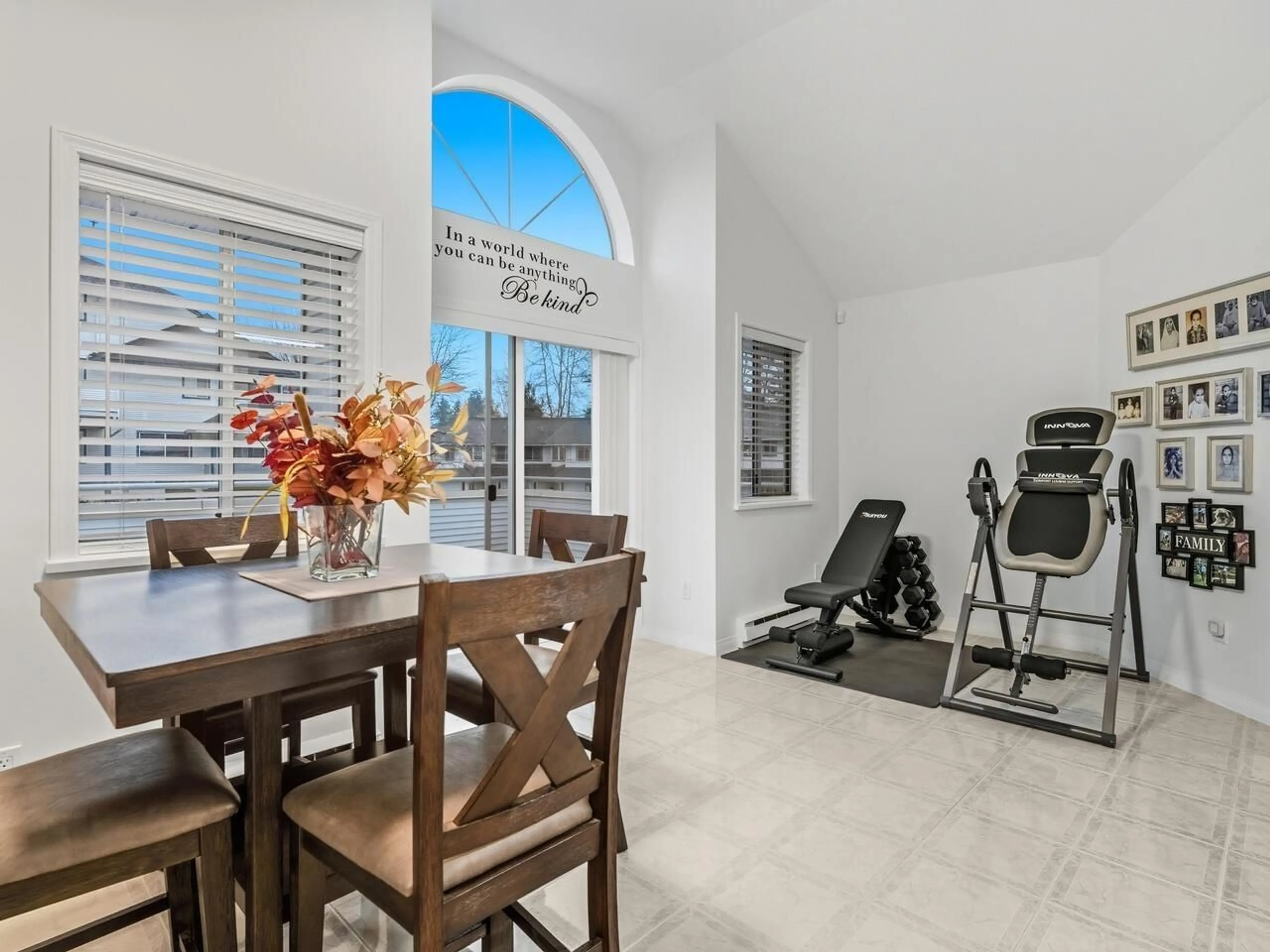 Unknown for 402 - 19645 64 AVENUE, Langley British Columbia V2Y1L2