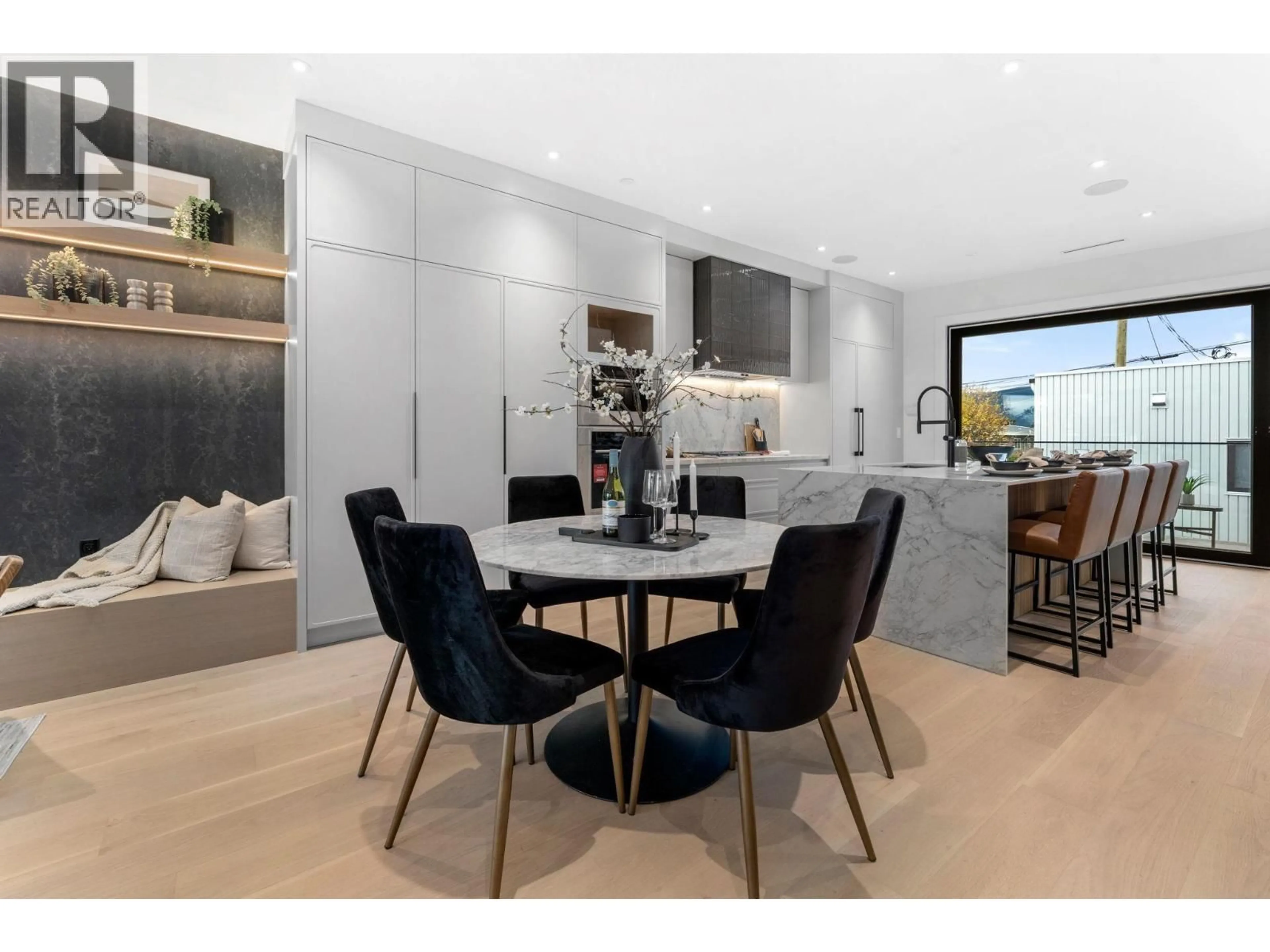 Unknown for 3679 PANDORA STREET, Vancouver British Columbia V5K1X1