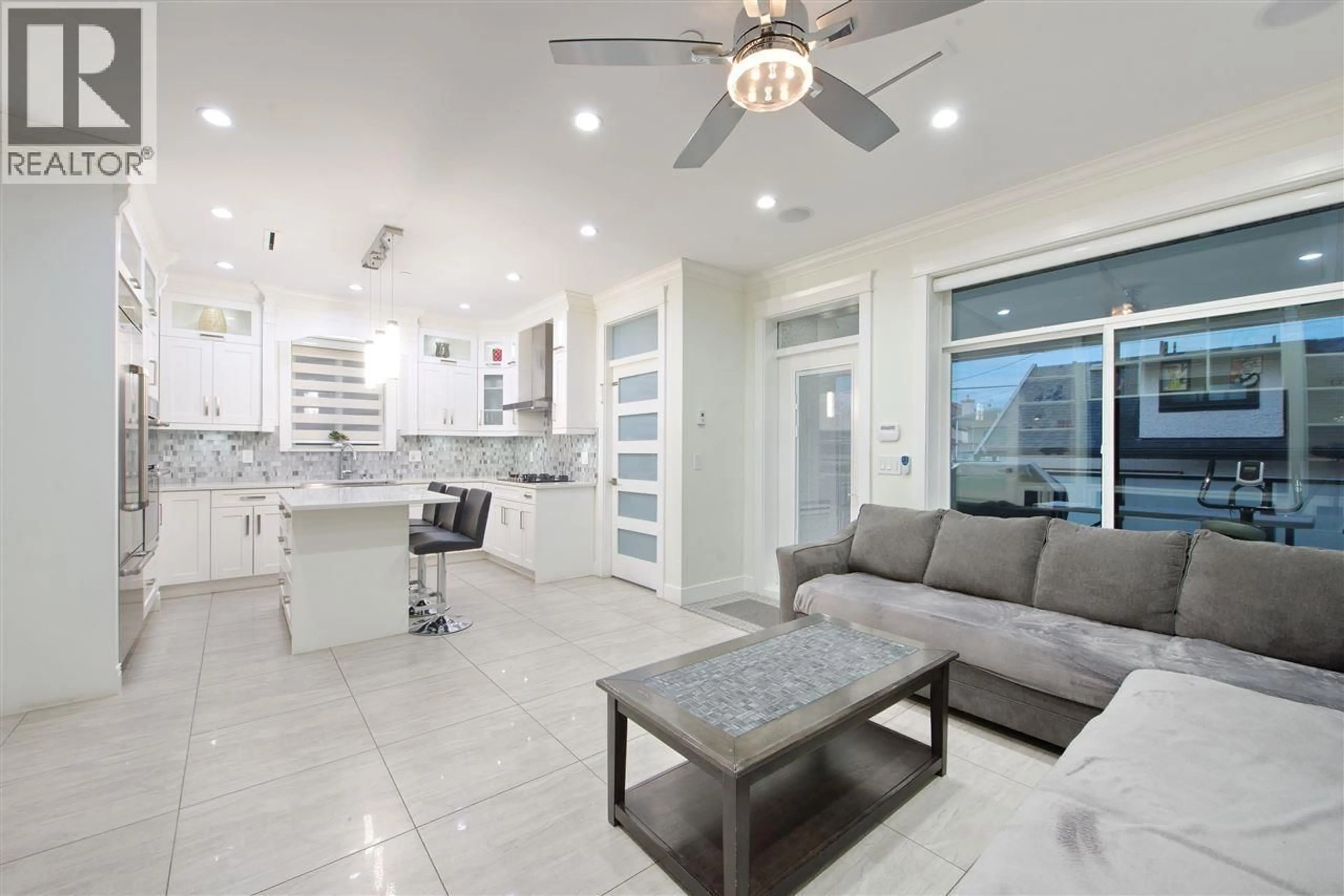 Open concept kitchen, ceramic/tile floor for 5886 SHERBROOKE STREET, Vancouver British Columbia V5W3M9