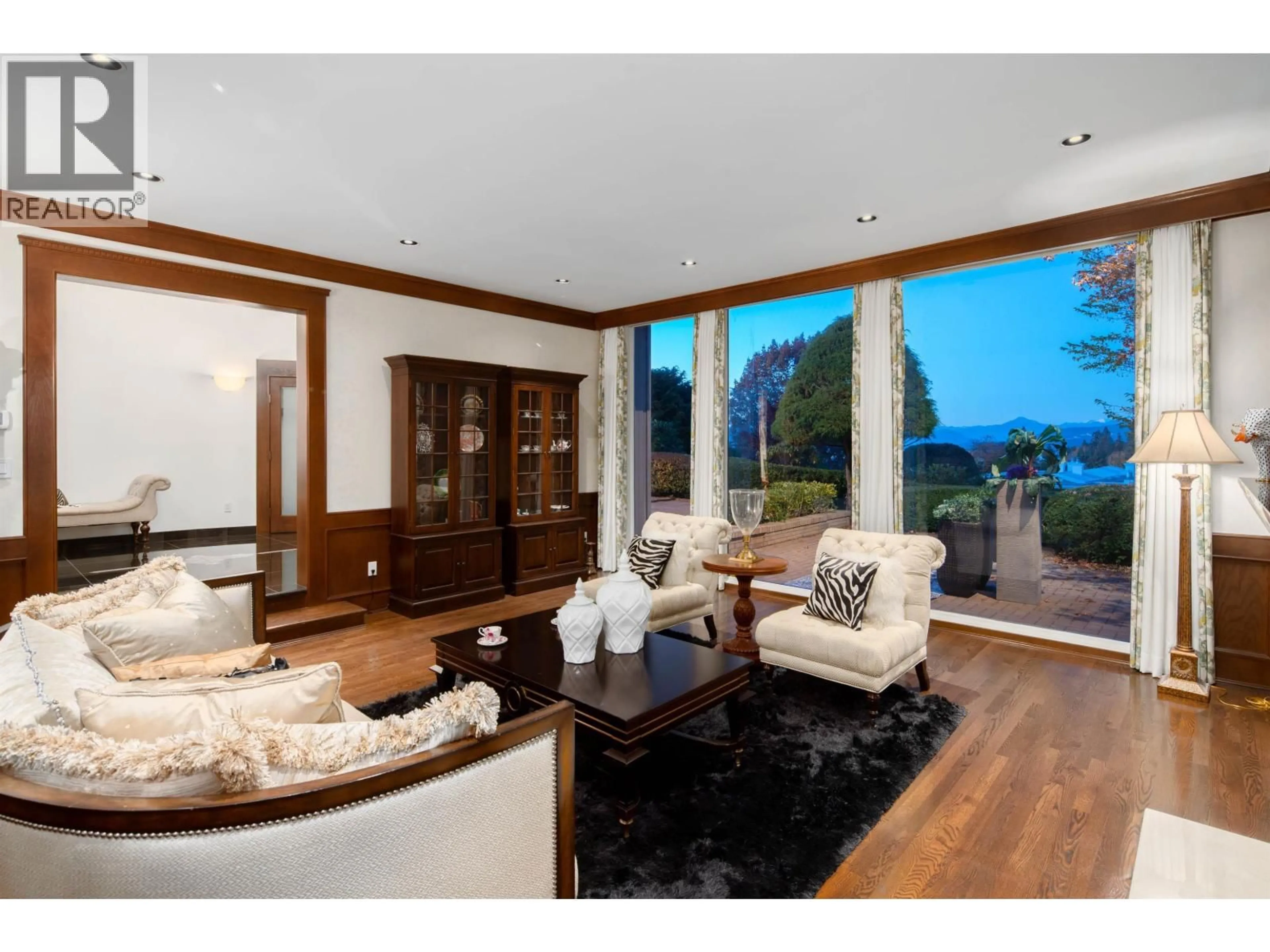 Living room with furniture, unknown for 5550 KINGSTON ROAD, Vancouver British Columbia V6T1J1