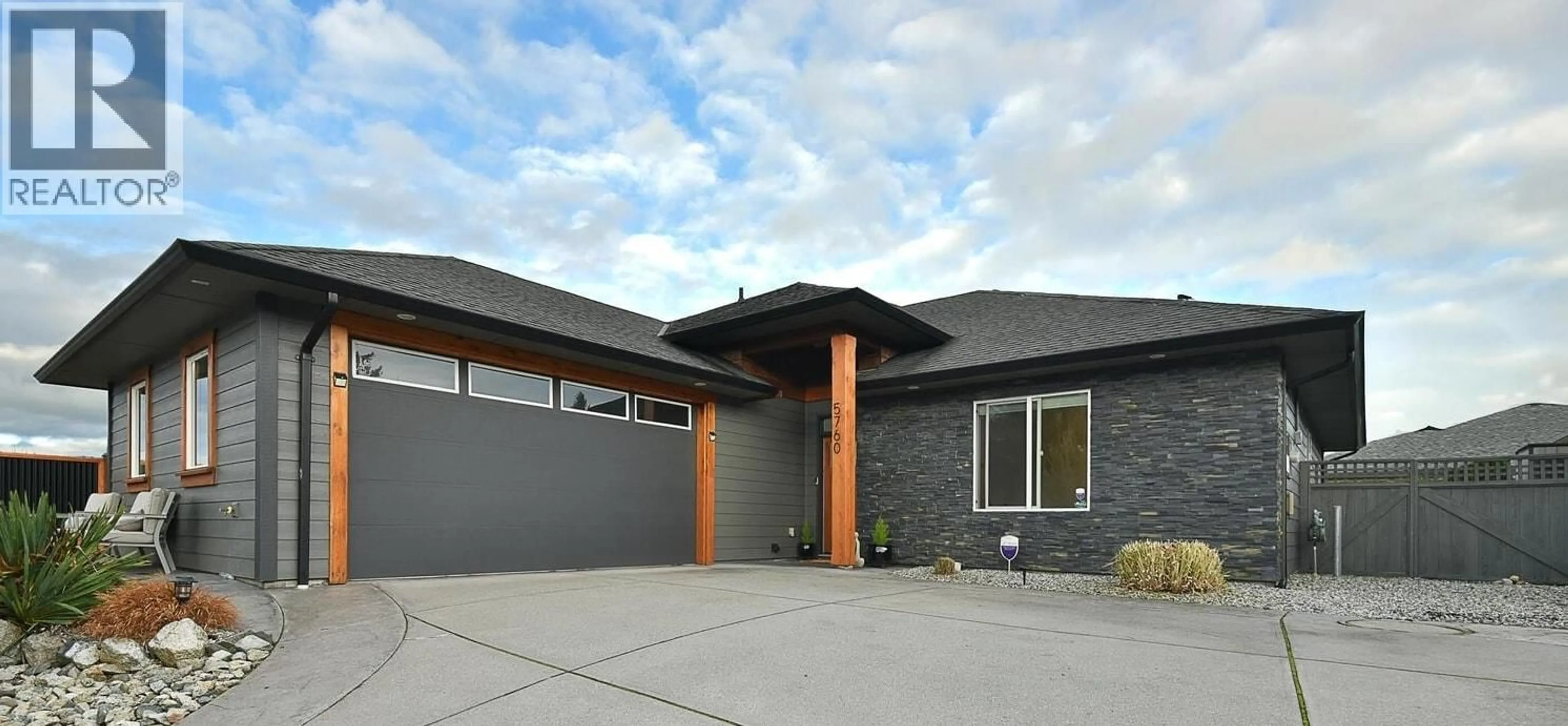 Home with brick exterior material, street for 5760 TURNSTONE DRIVE, Sechelt British Columbia V7Z0N8