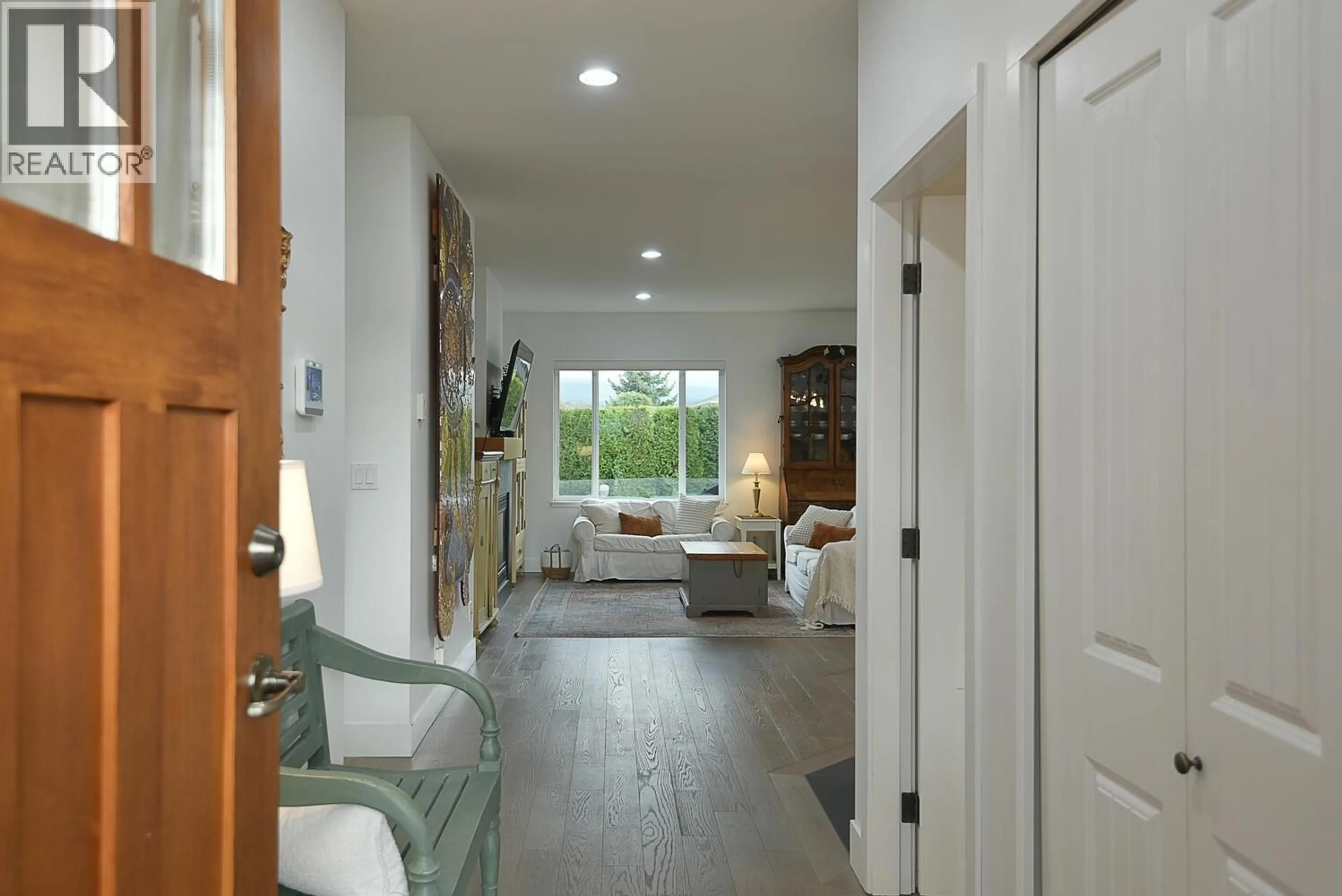 Indoor entryway for 5760 TURNSTONE DRIVE, Sechelt British Columbia V7Z0N8