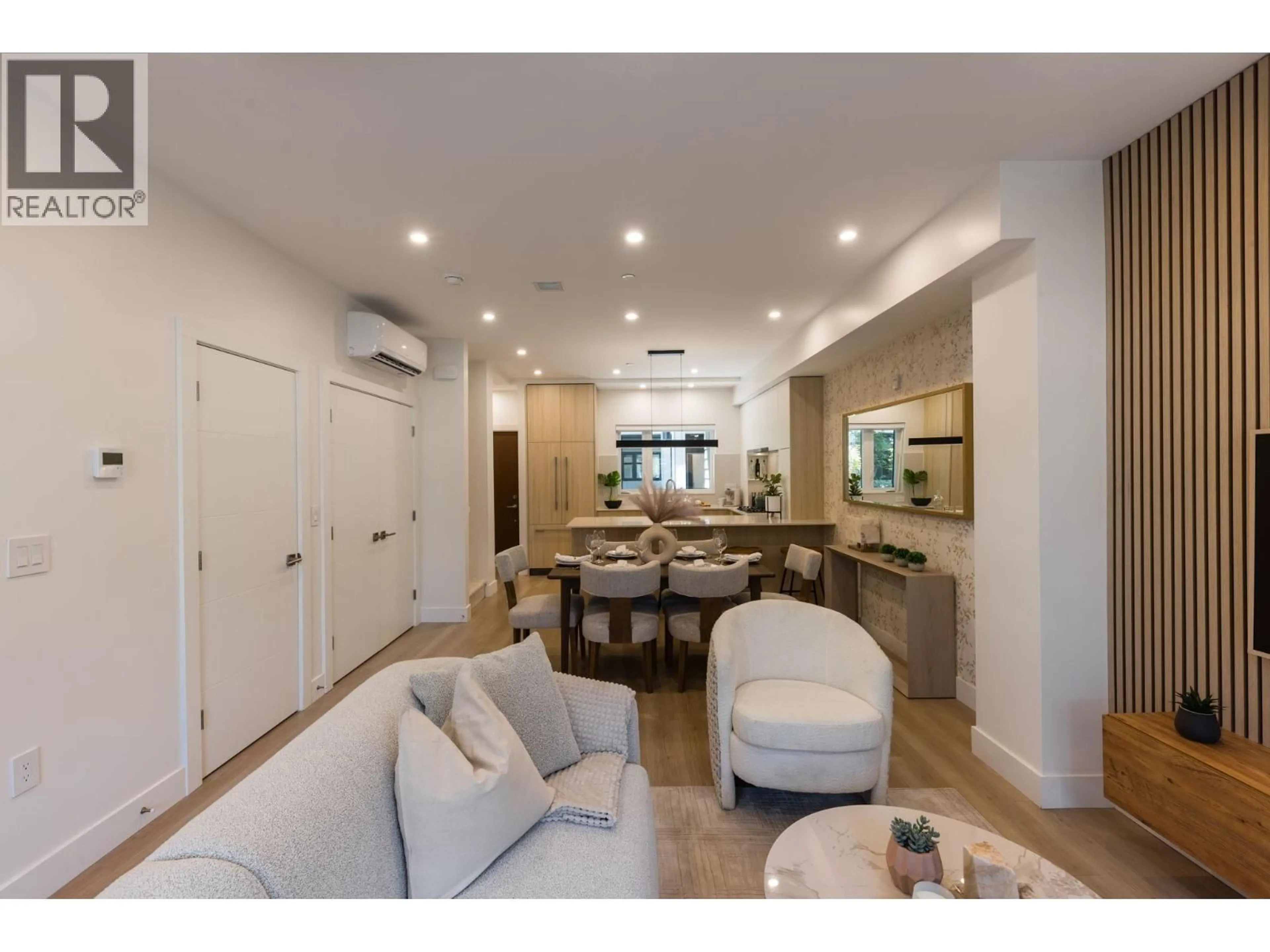 Unknown for 108 - 342 MOUNTAIN HIGHWAY, North Vancouver British Columbia V7J2K8