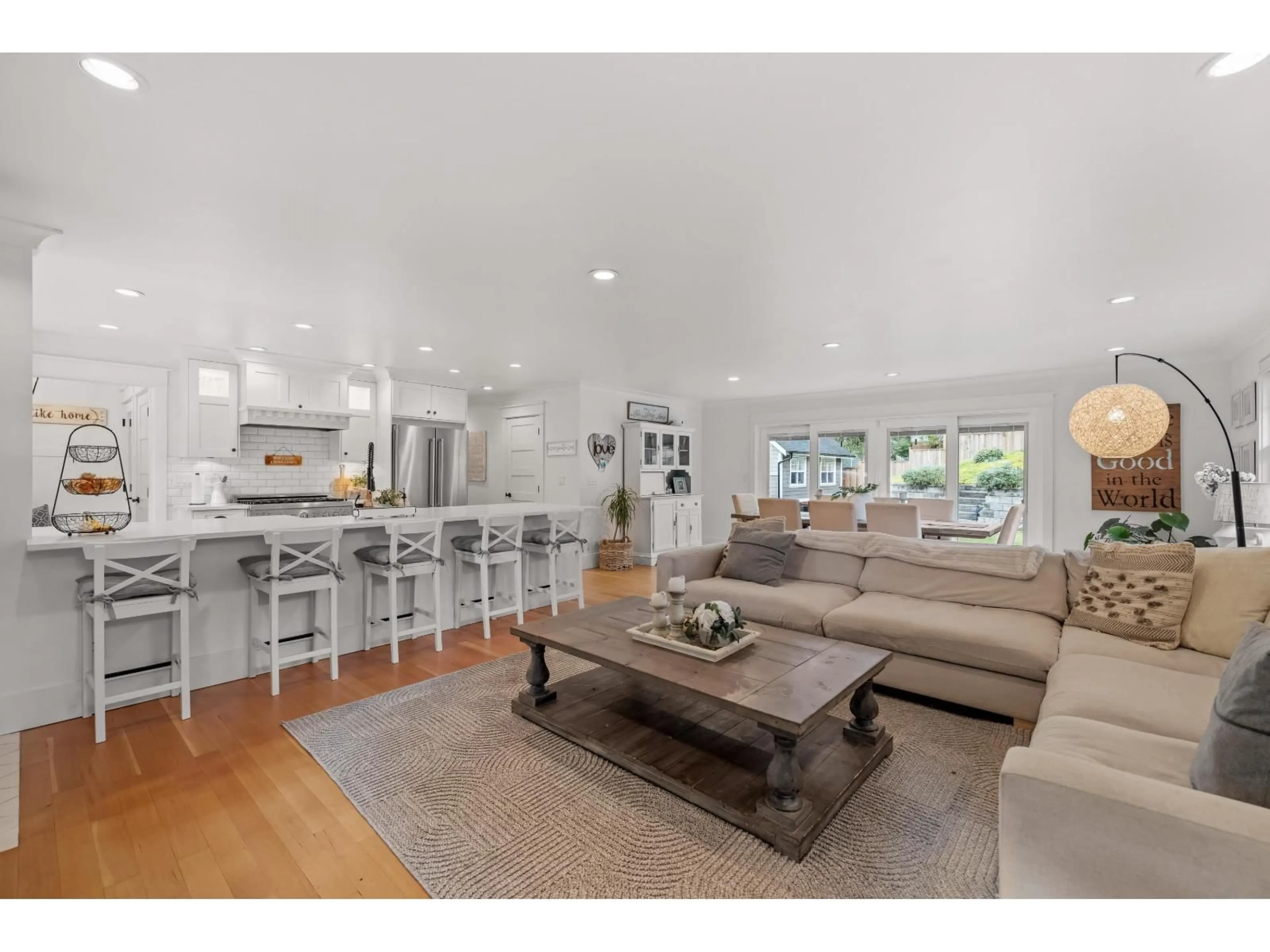 Open concept kitchen, unknown for 20492 43 AVENUE, Langley British Columbia V3A3C2