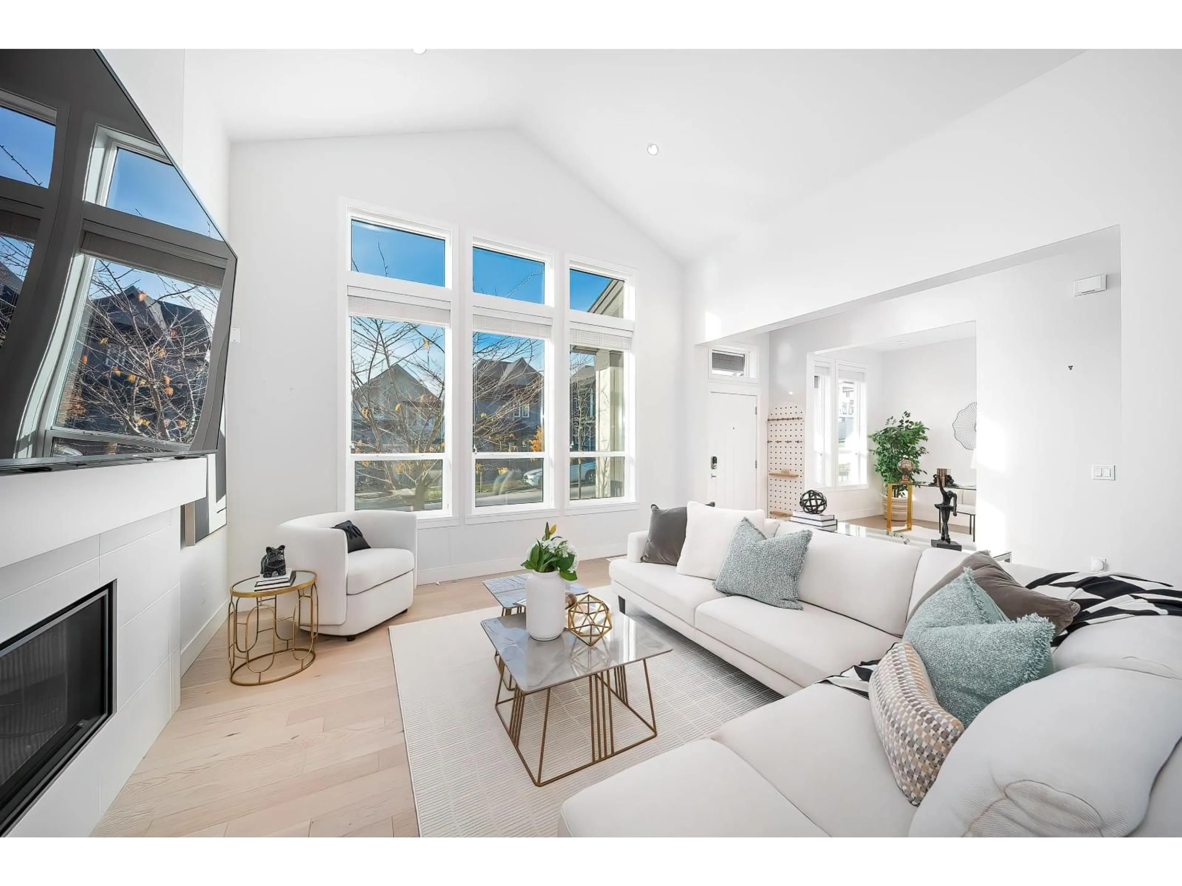 Living room with furniture, unknown for 2118 165 STREET, Surrey British Columbia V3Z0V7