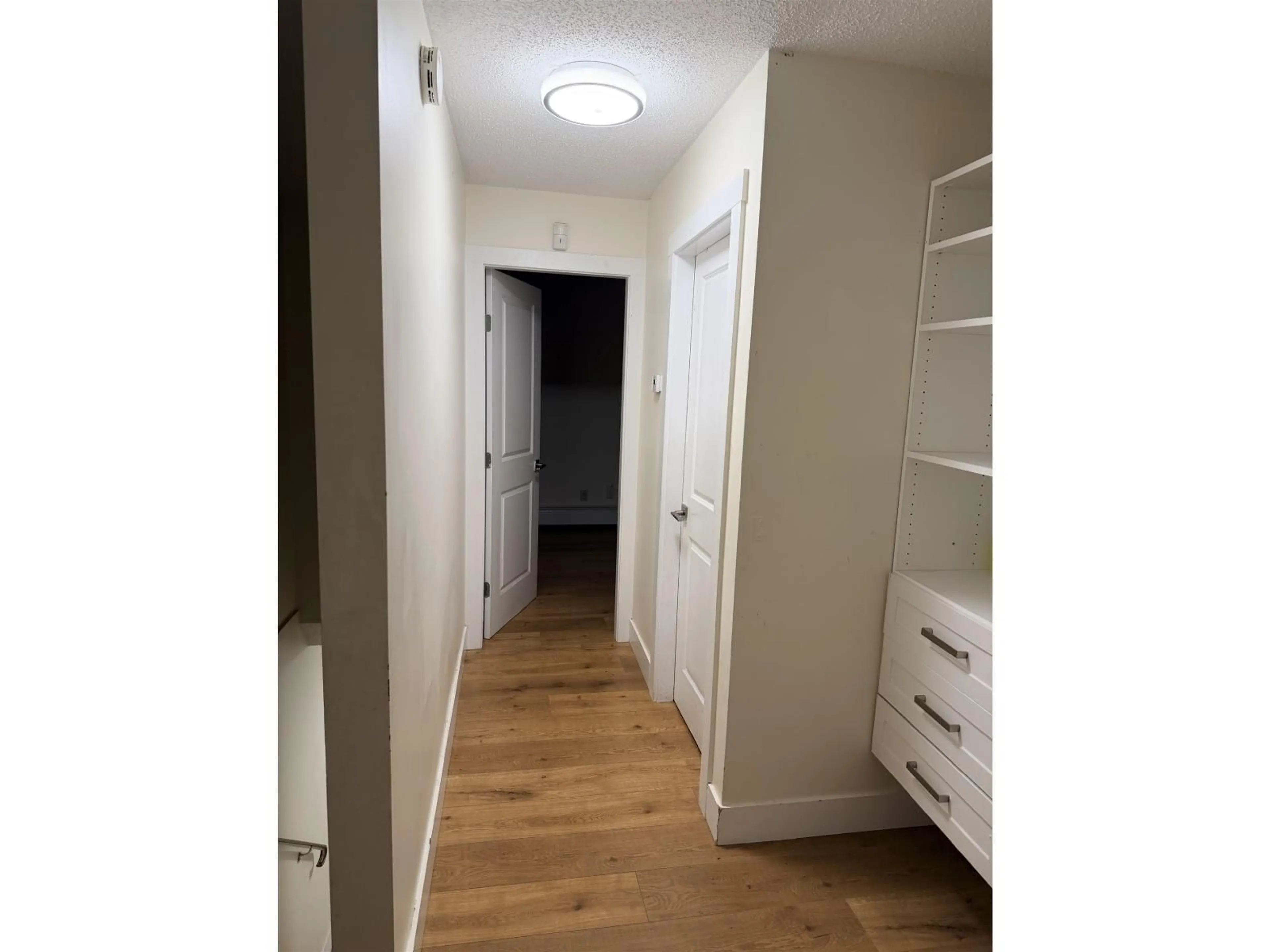 A pic of a room for 121 - 7468 138 STREET, Surrey British Columbia V3W6G4