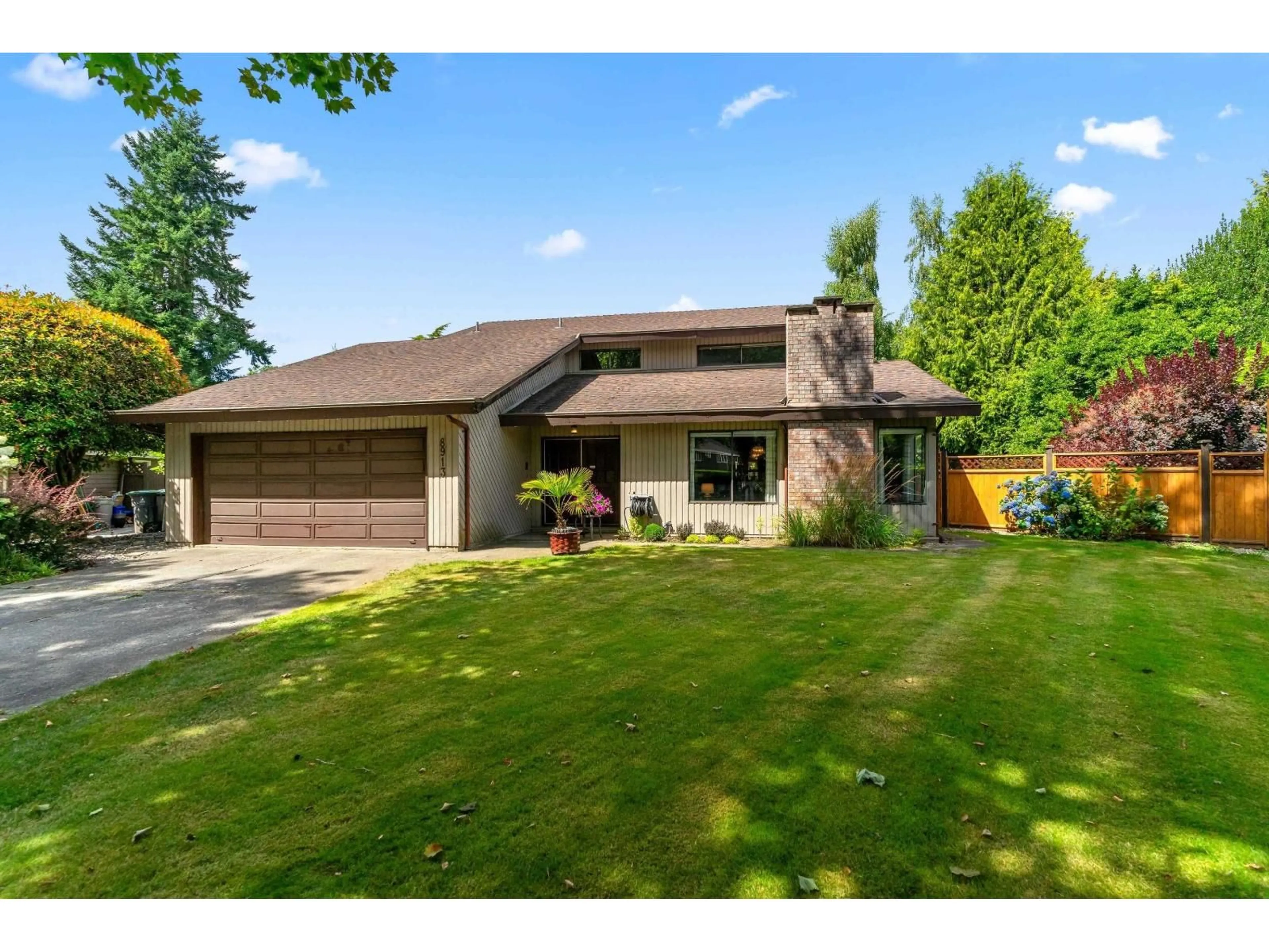 Home with brick exterior material, street for 8913 JEDBURGH PLACE, Surrey British Columbia V3V6S1