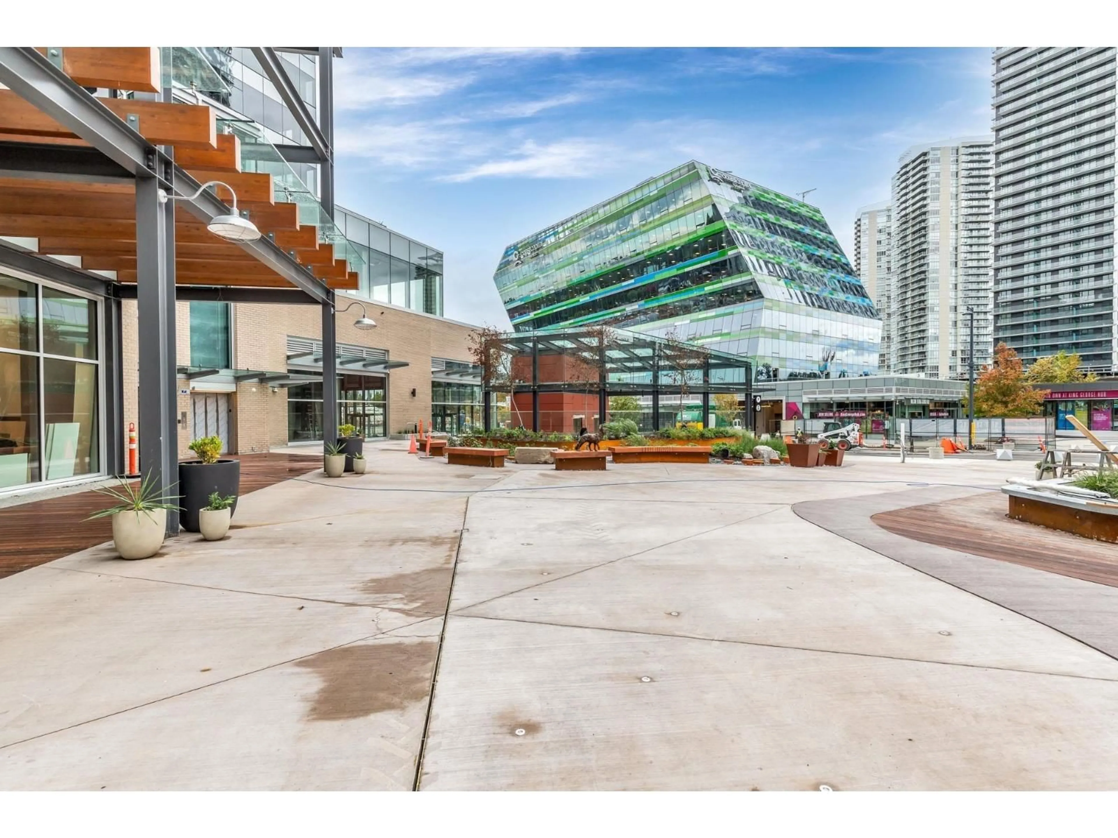 Indoor foyer for 2702 - 13615 FRASER HIGHWAY, Surrey British Columbia V3T0P7