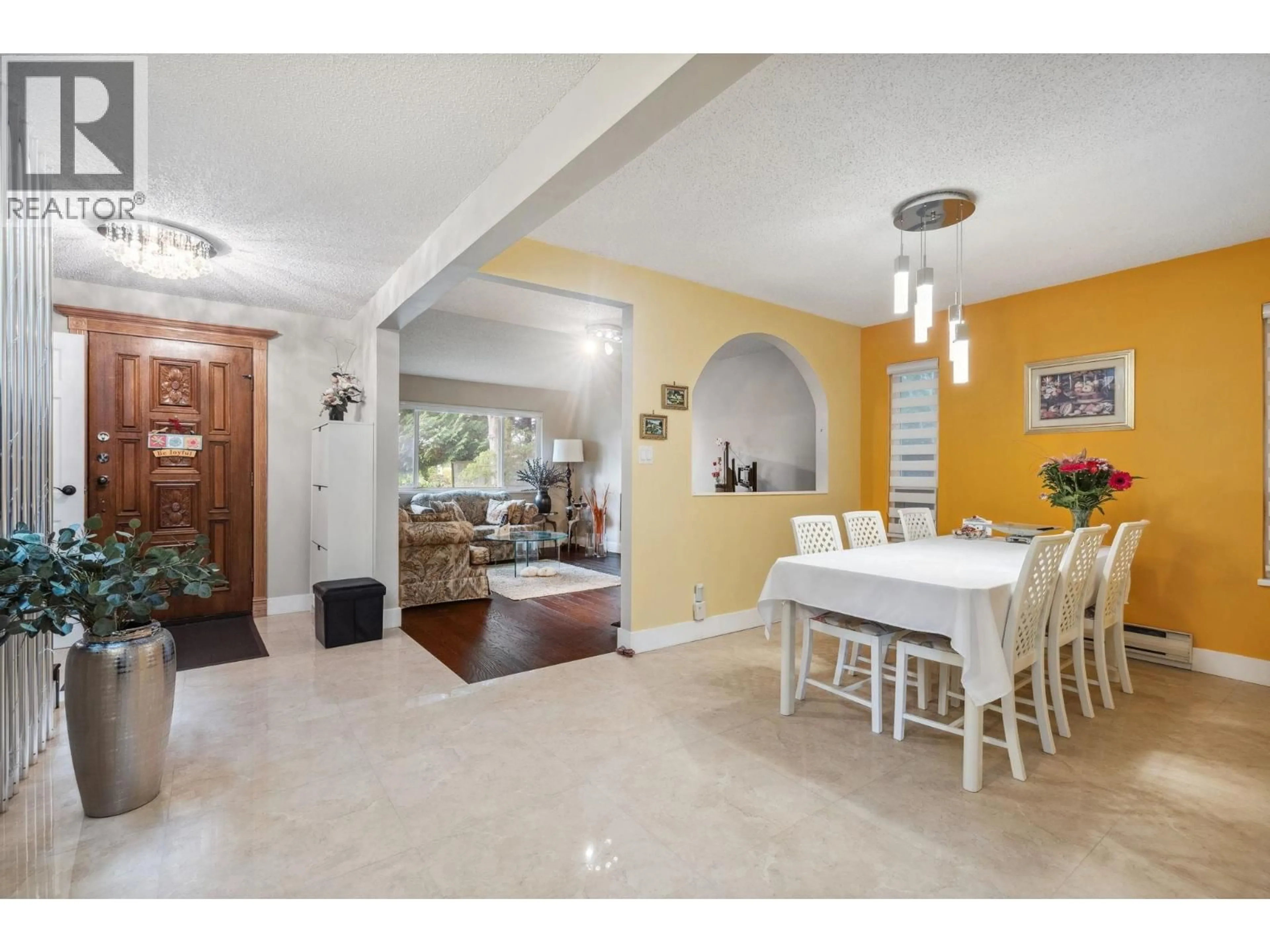 Dining room, ceramic/tile floor for 4231 CORLESS ROAD, Richmond British Columbia V7C1N1
