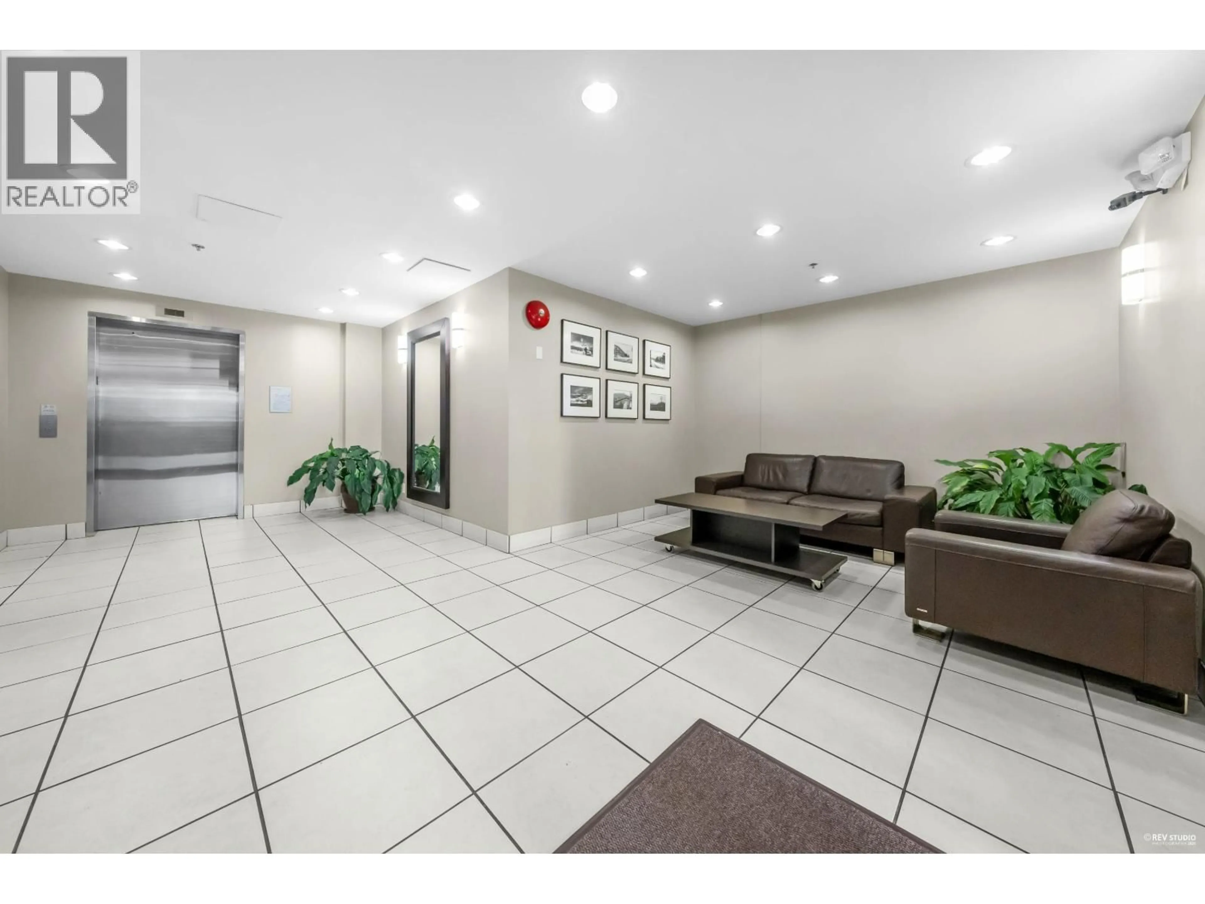 Unknown for 412 - 3811 HASTINGS STREET, Burnaby British Columbia V5C6V2