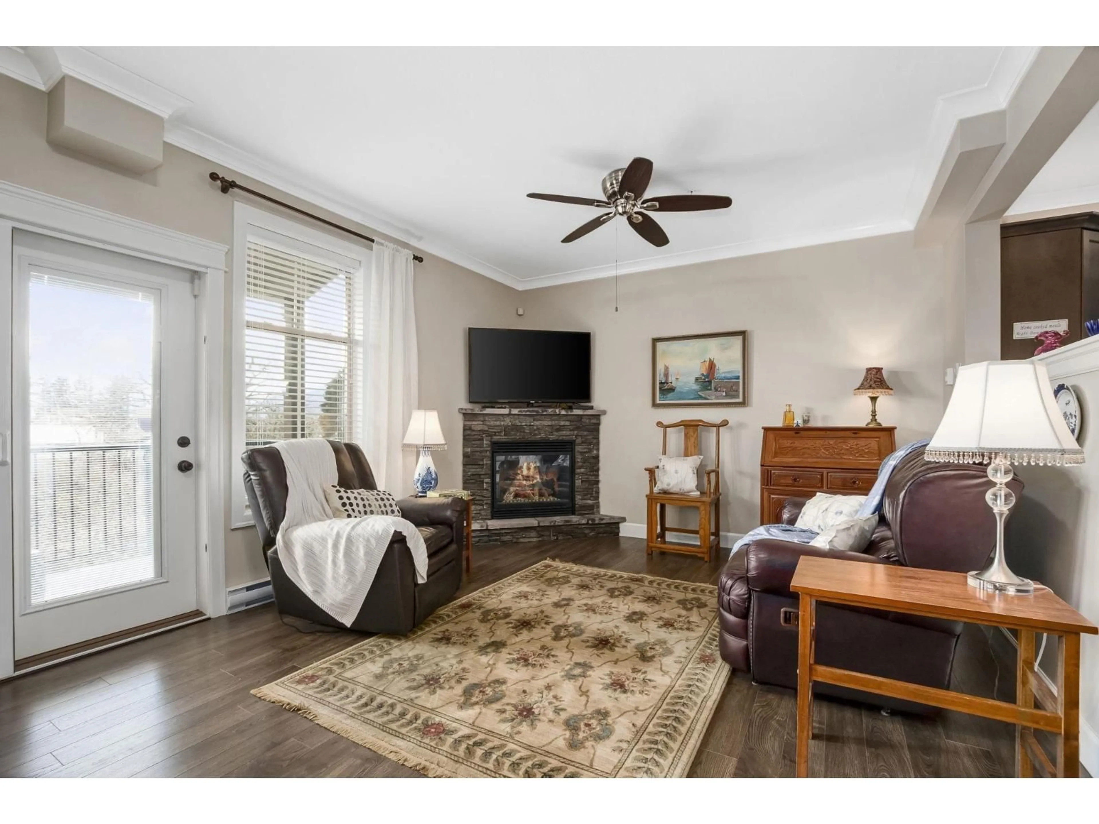 Living room with furniture, unknown for 24 - 45025 WOLFE ROAD, Chilliwack British Columbia V2P7V9