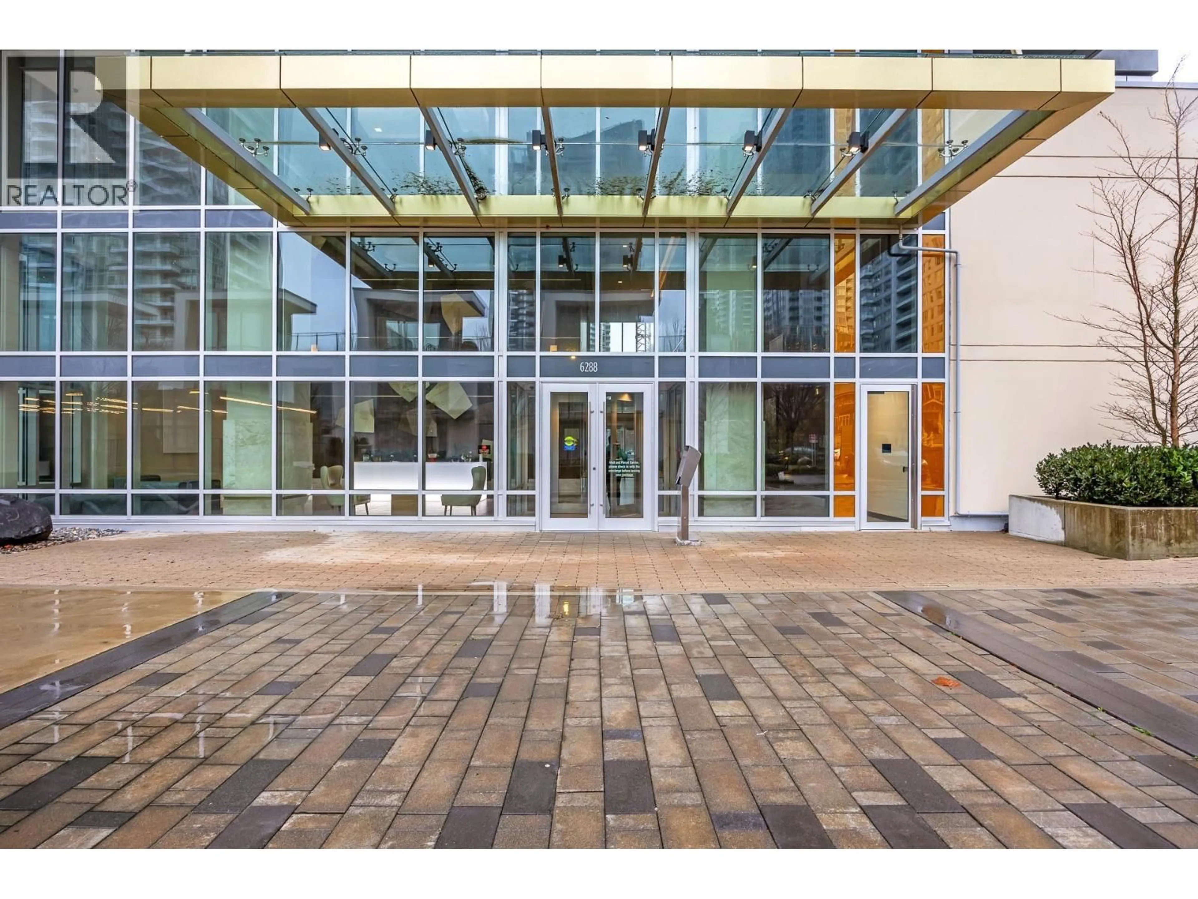 Indoor foyer for 2203 - 6288 CASSIE AVENUE, Burnaby British Columbia V5H0H7