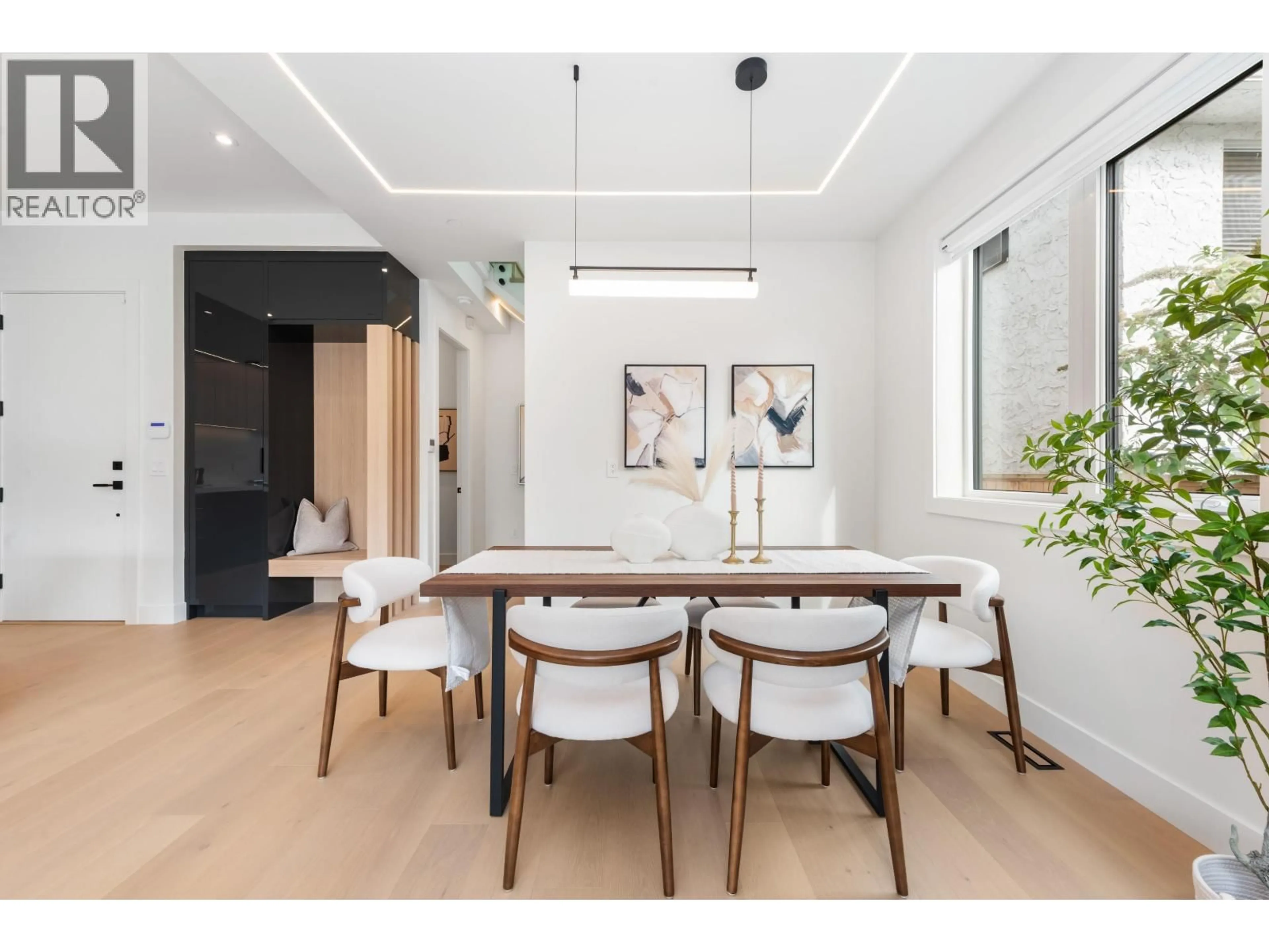 Dining room, wood/laminate floor for 2 - 3232 38TH AVENUE, Vancouver British Columbia V6N2X6