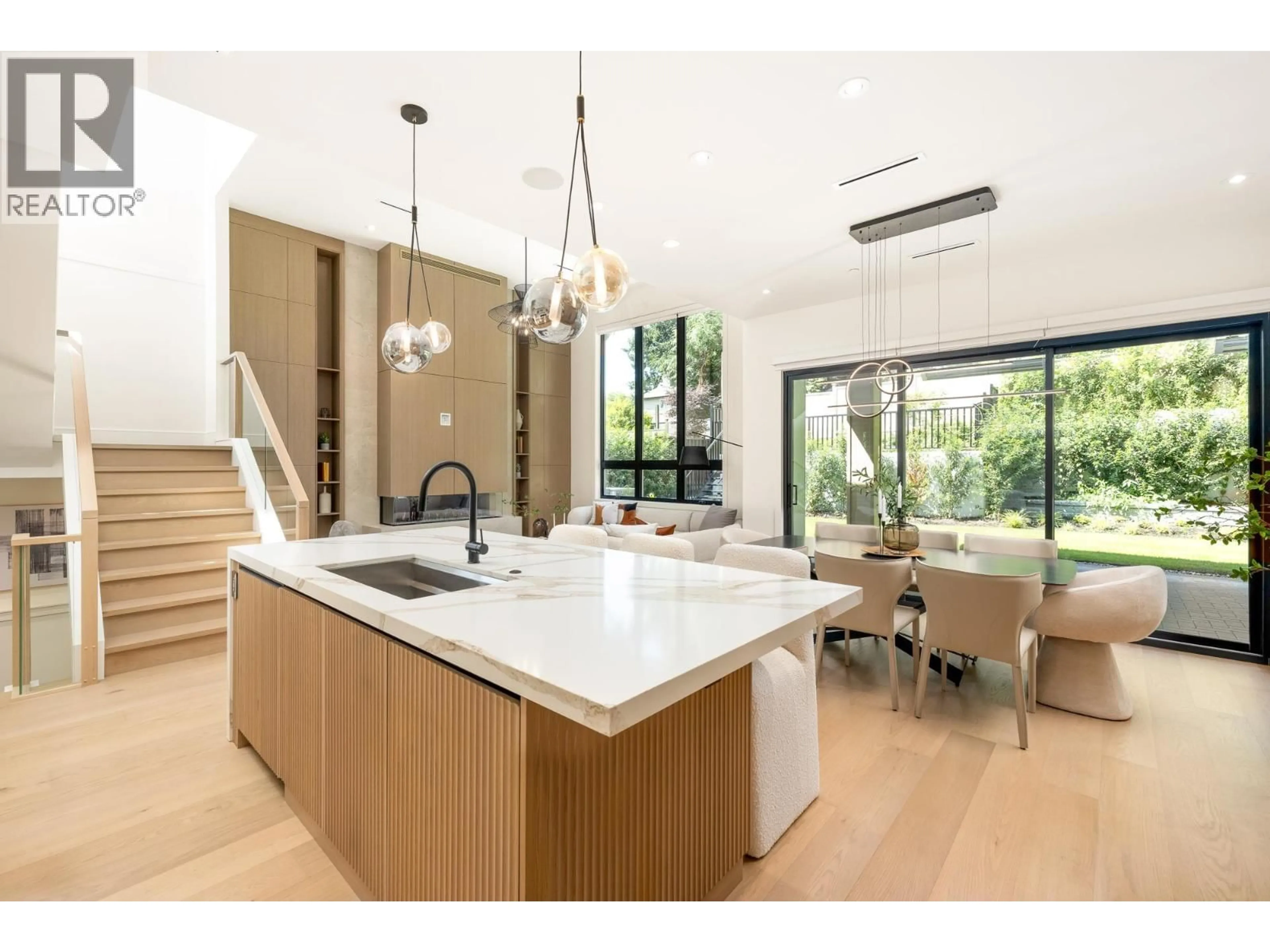 Open concept kitchen, unknown for 1385 19TH STREET, West Vancouver British Columbia V7V3X4