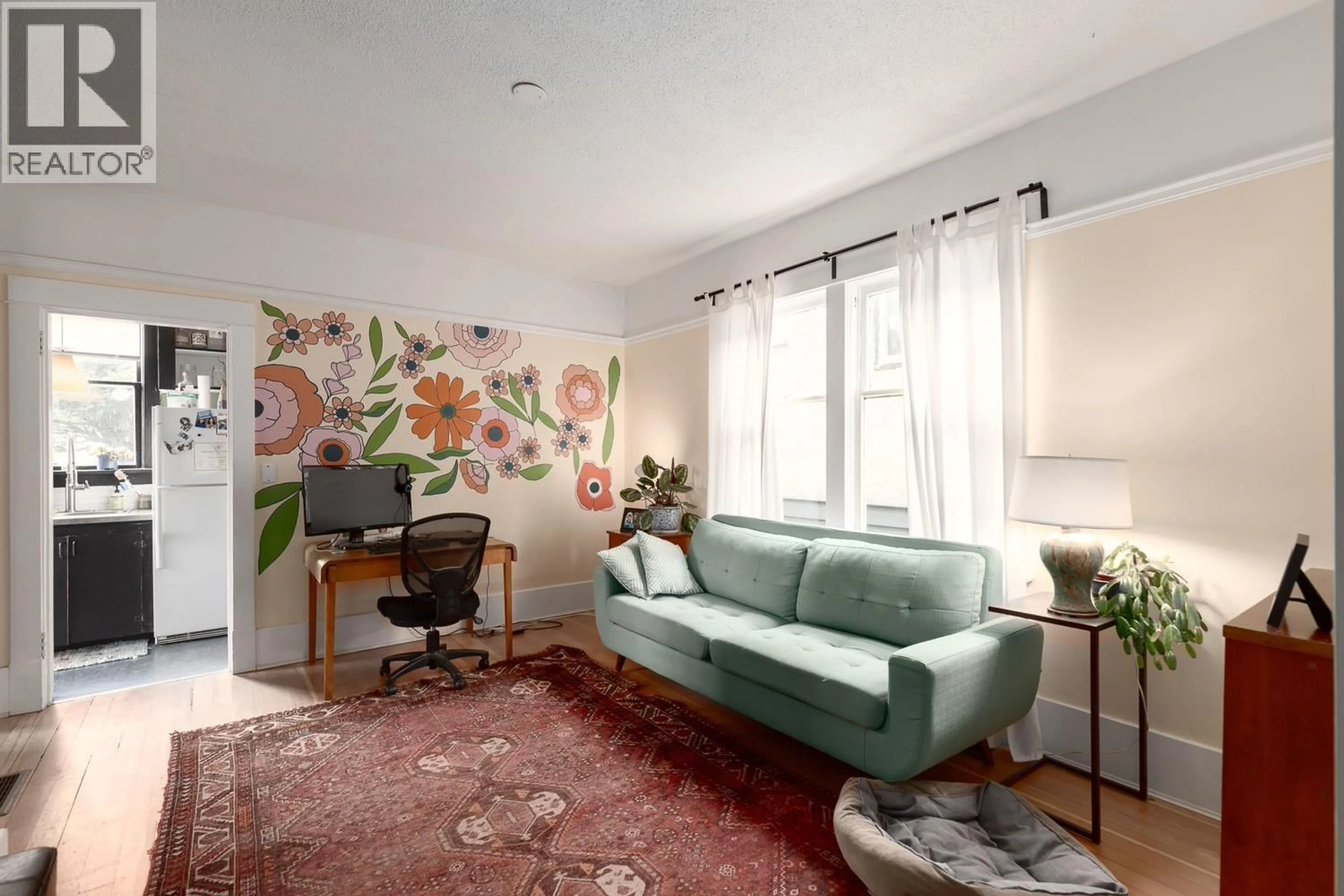 Living room with furniture, unknown for 928 17TH AVENUE, Vancouver British Columbia V5V1C2