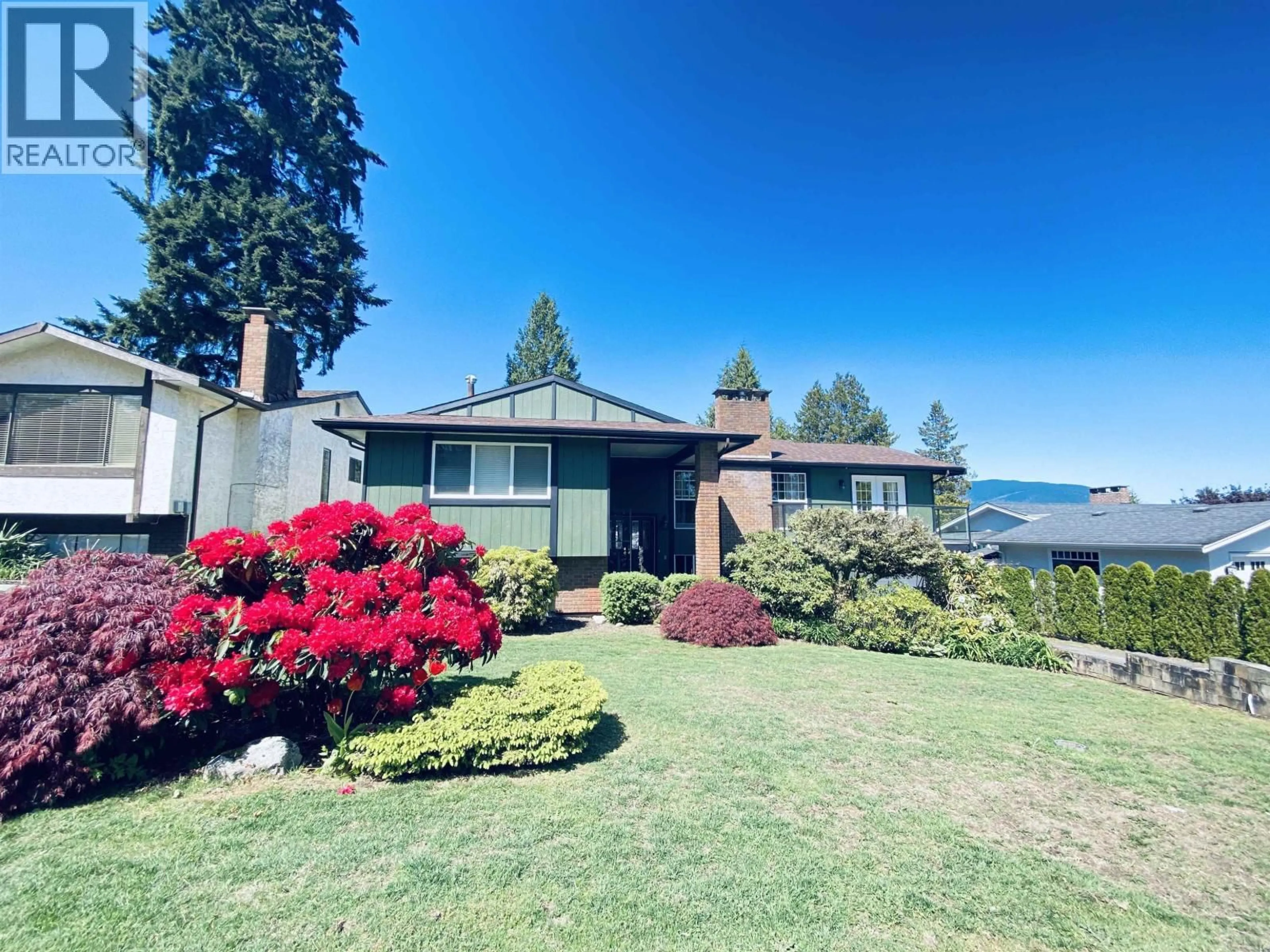 A pic from outside/outdoor area/front of a property/back of a property/a pic from drone, mountain view for 2731 DAYBREAK AVENUE, Coquitlam British Columbia V3C2E8