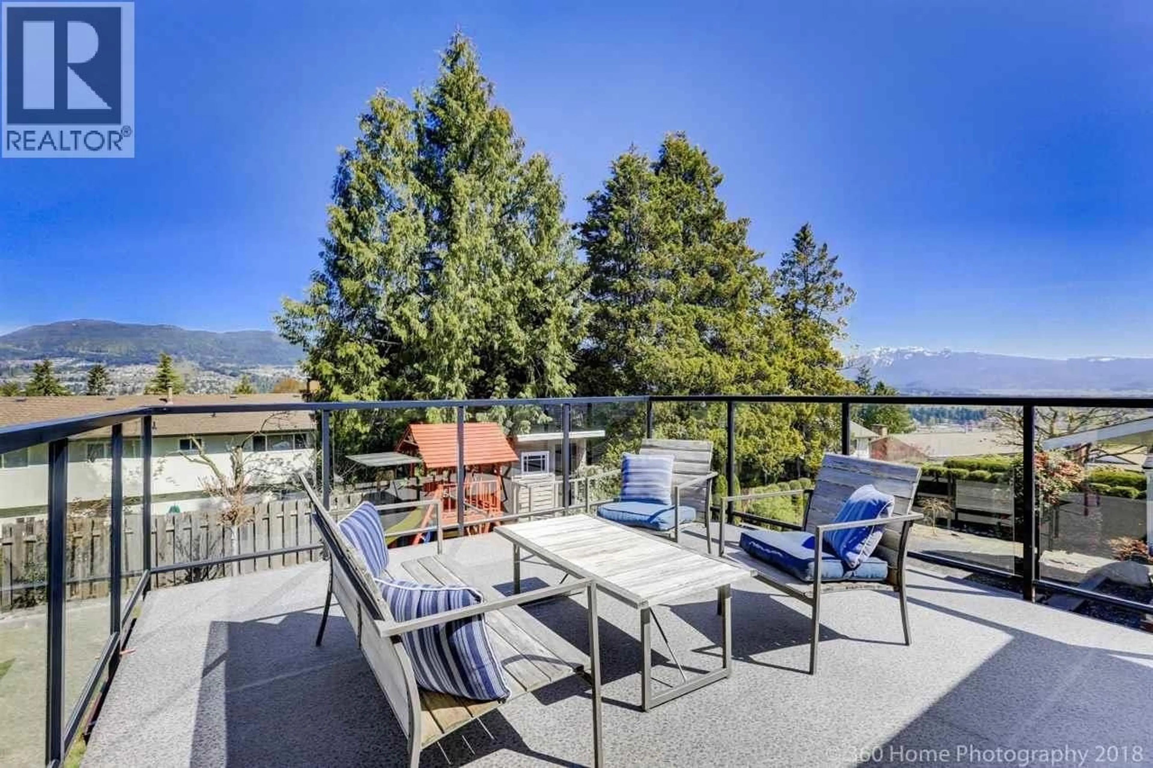 Patio, water/lake/river/ocean view for 2731 DAYBREAK AVENUE, Coquitlam British Columbia V3C2E8