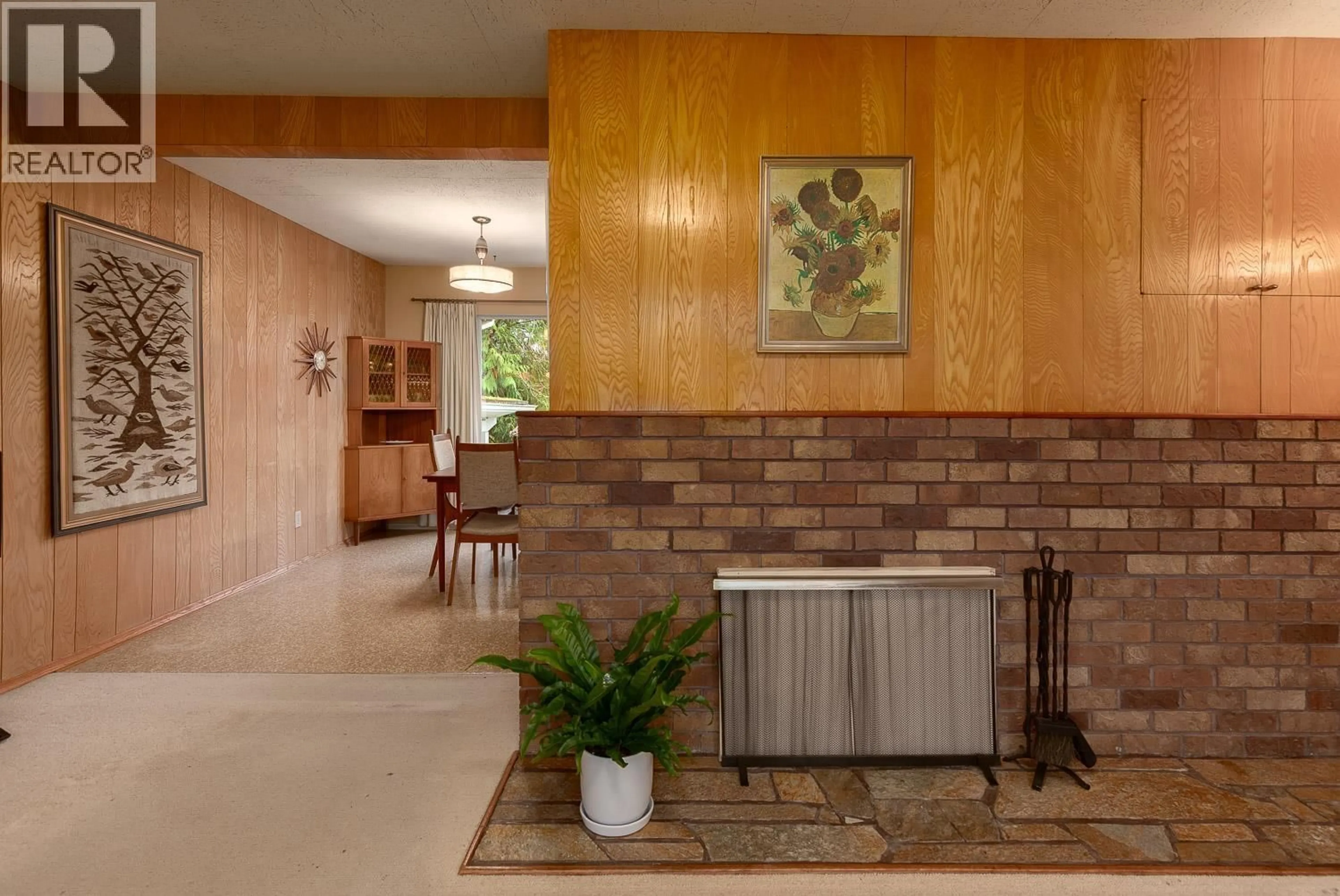 Unknown for 6390 WINCH STREET, Burnaby British Columbia V5B2L3