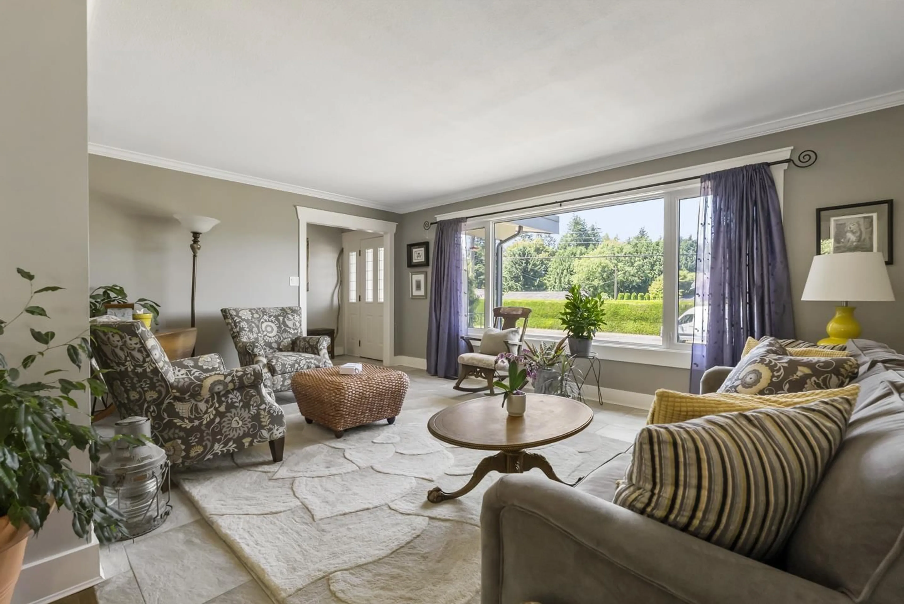 Living room with furniture, unknown for 5506 238 STREET, Langley British Columbia V3A7N6