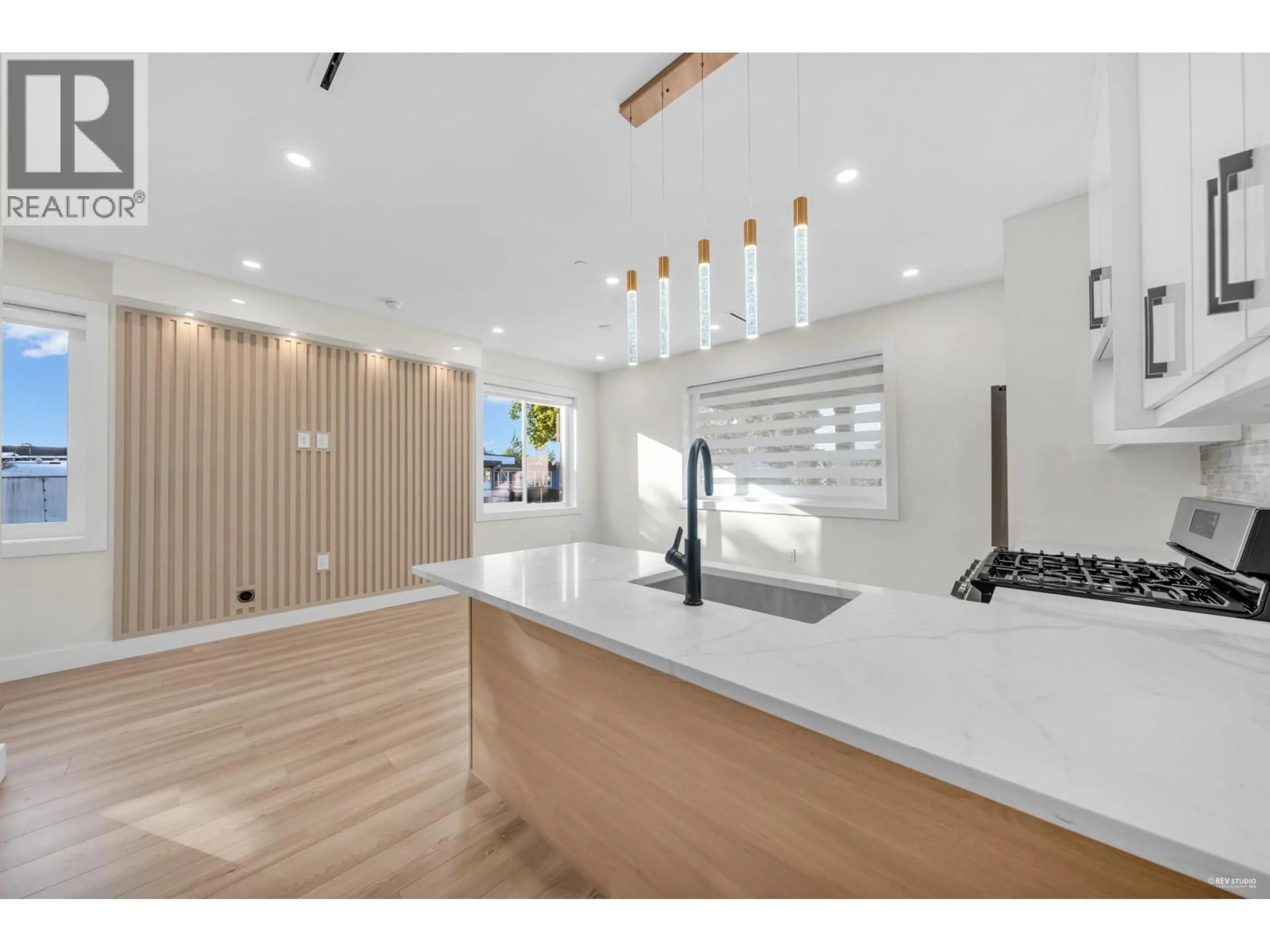 Open concept kitchen, unknown for 1 - 2703 EAST 3RD AVENUE, Vancouver British Columbia V5M1H3